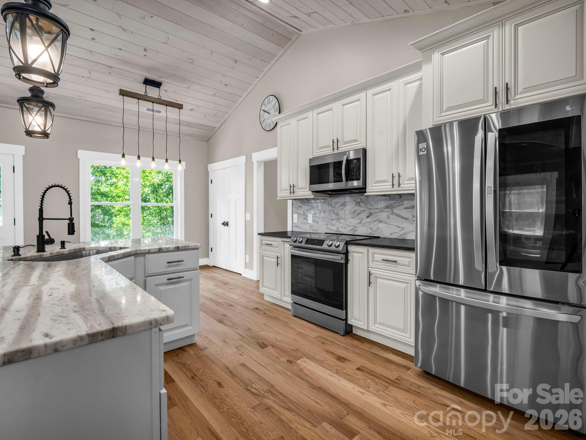 Single Family Residence at 38 Scenic View Drive, Hendersonville, photo 12 of 46