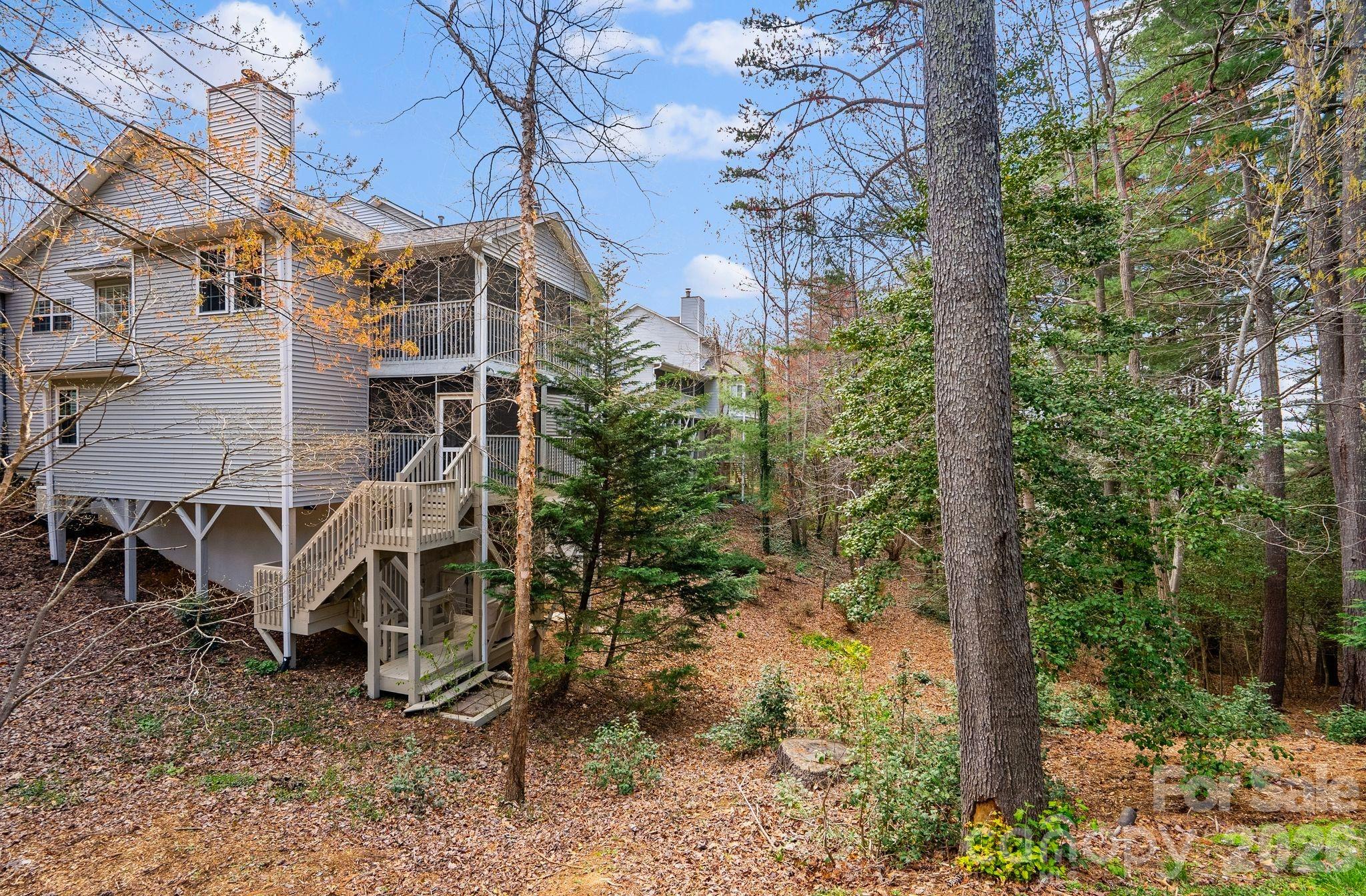 100 Thistle Knoll Court