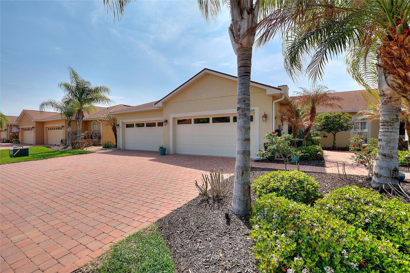 1678 LINZ CT