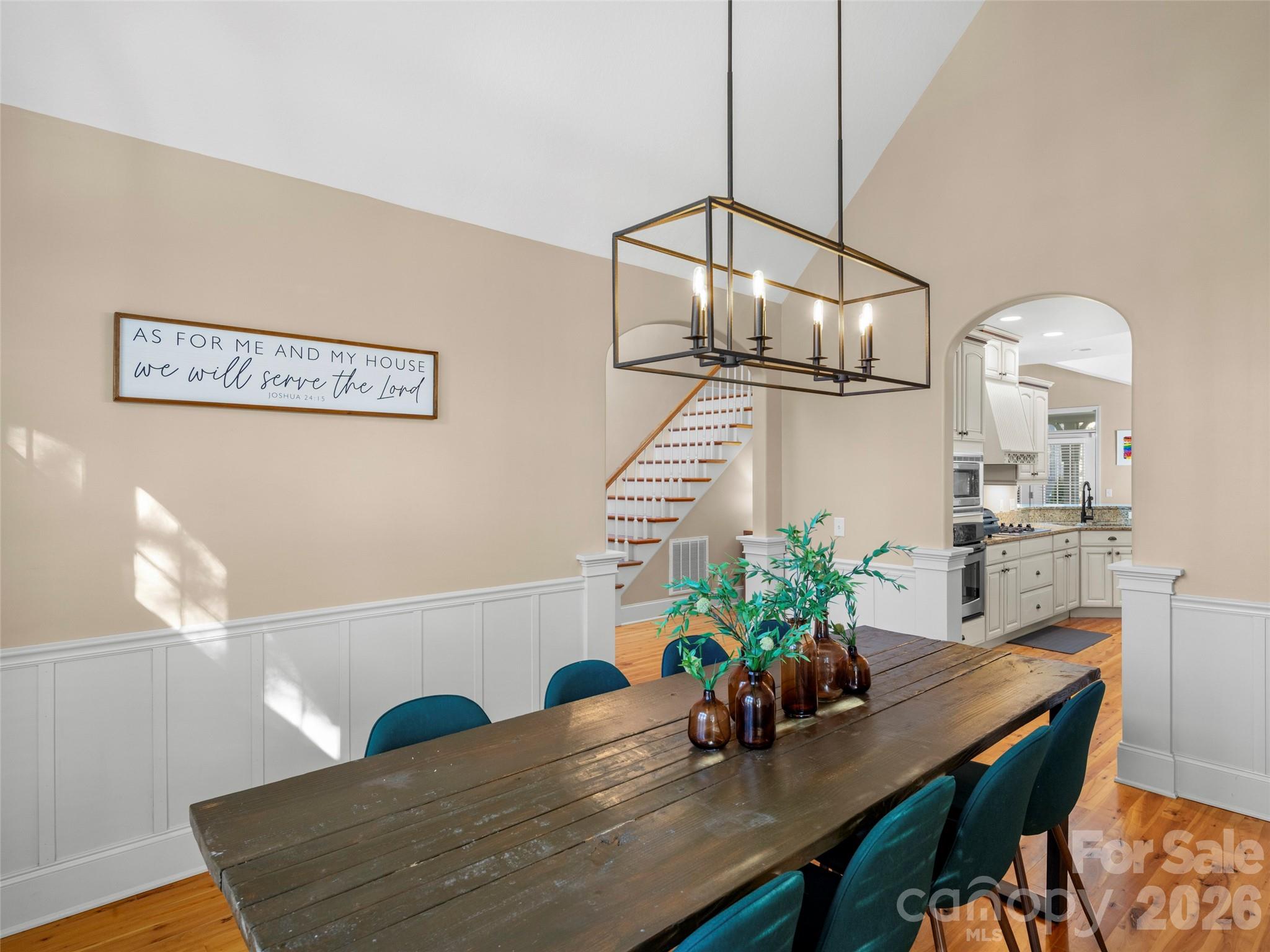 Single Family Residence at 47 Ledgestone Drive, Fairview, photo 17 of 35