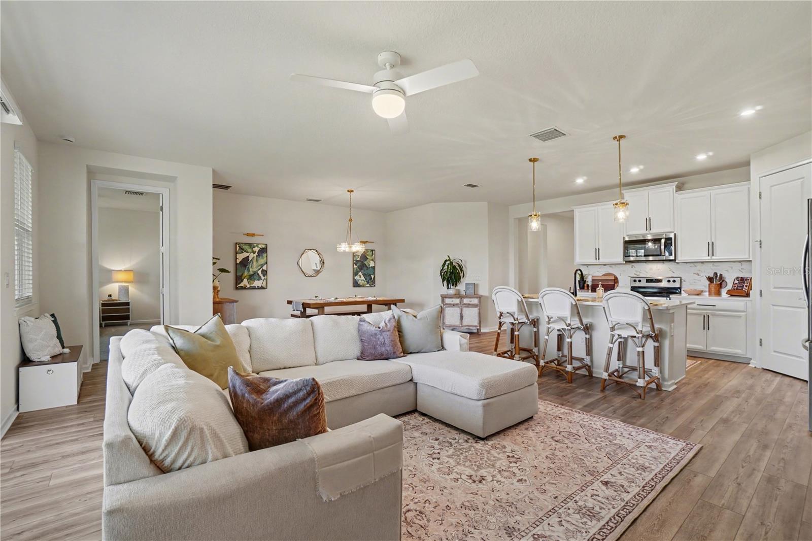 Single Family Residence at 18065 GRAND PROSPERITY DR, VENICE, photo 6 of 36