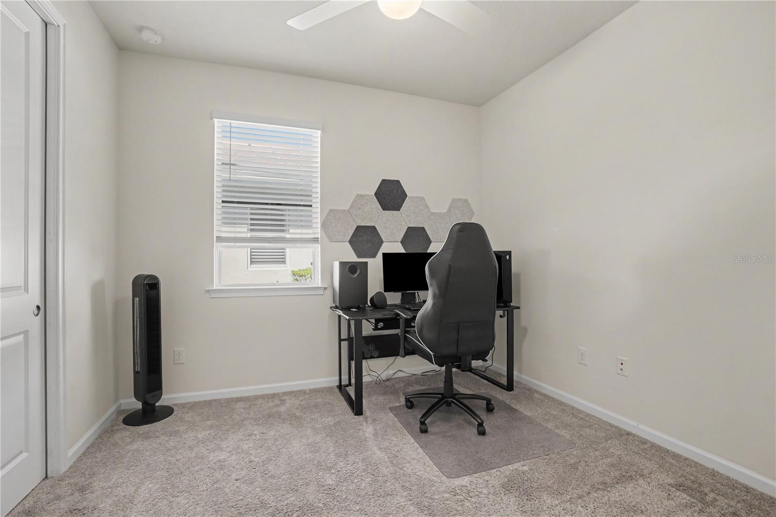 Single Family Residence at 18065 GRAND PROSPERITY DR, VENICE, photo 16 of 36
