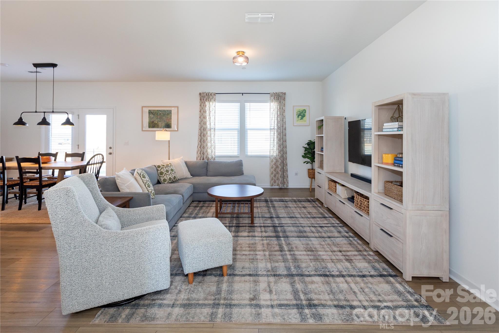 Single Family Residence at 1283 Maple Shade Road SW, Concord, photo 5 of 28