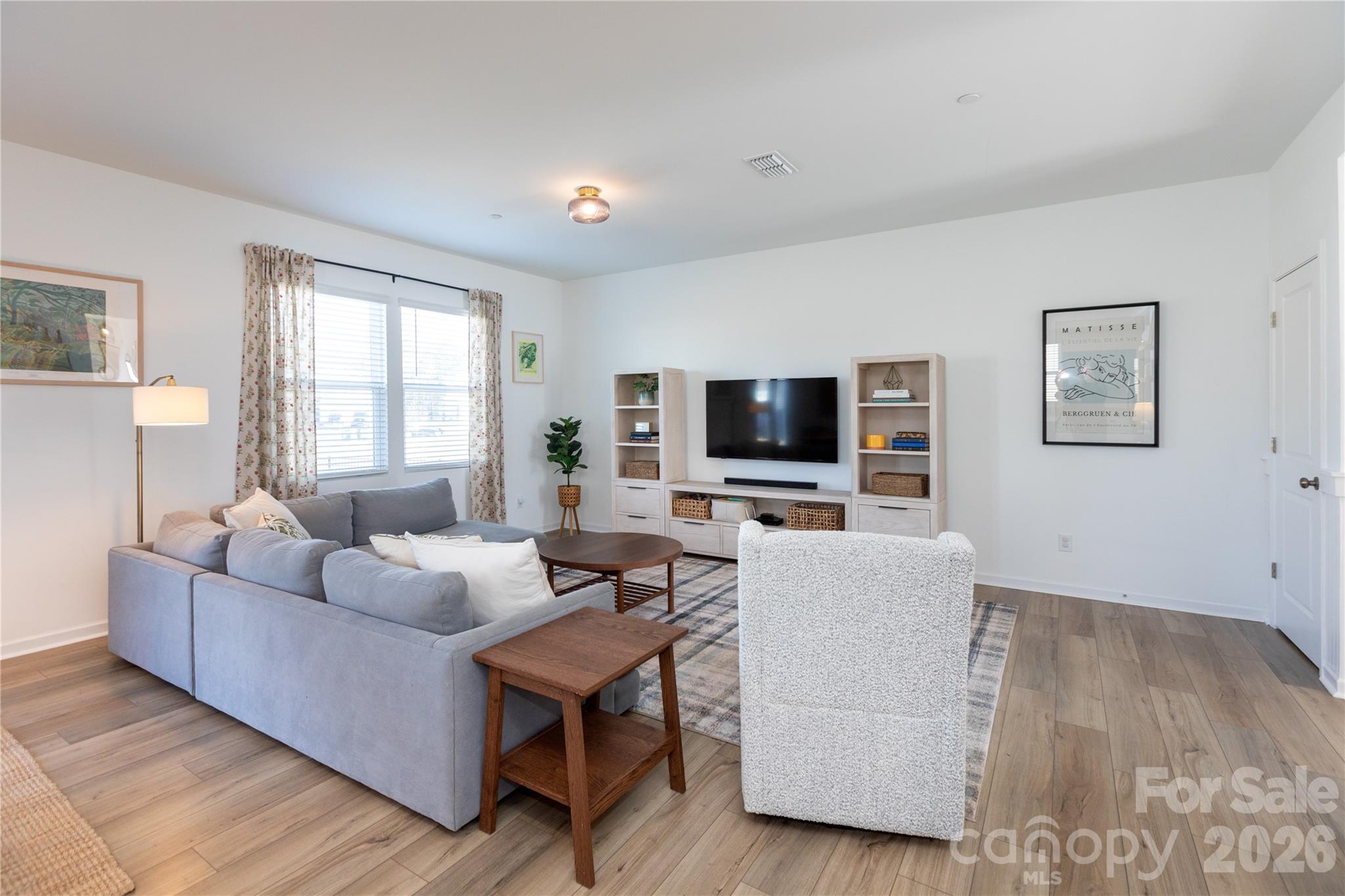 Single Family Residence at 1283 Maple Shade Road SW, Concord, photo 9 of 28