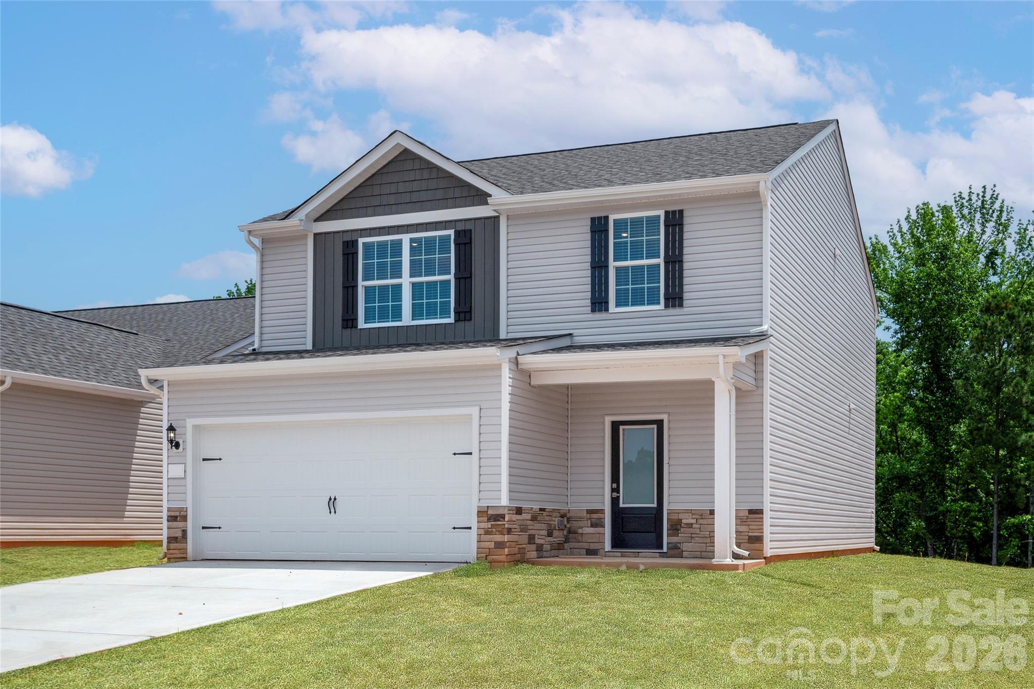 Single Family Residence at 3411 Robindale Drive, Winston Salem, photo 2 of 22