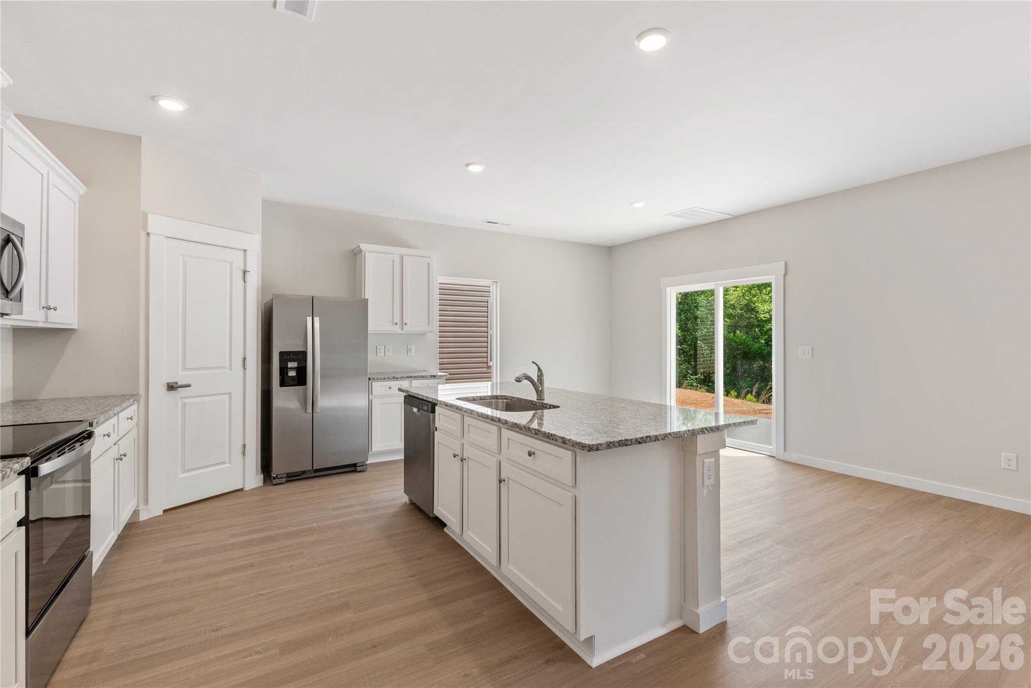 Single Family Residence at 3411 Robindale Drive, Winston Salem, photo 11 of 22