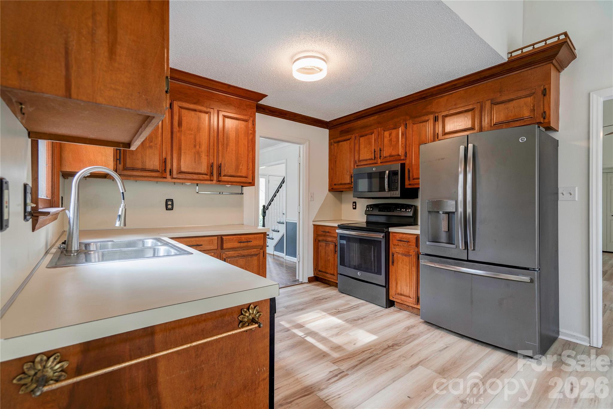 Kitchen - 124 Gold Run Court, Kings Mountain