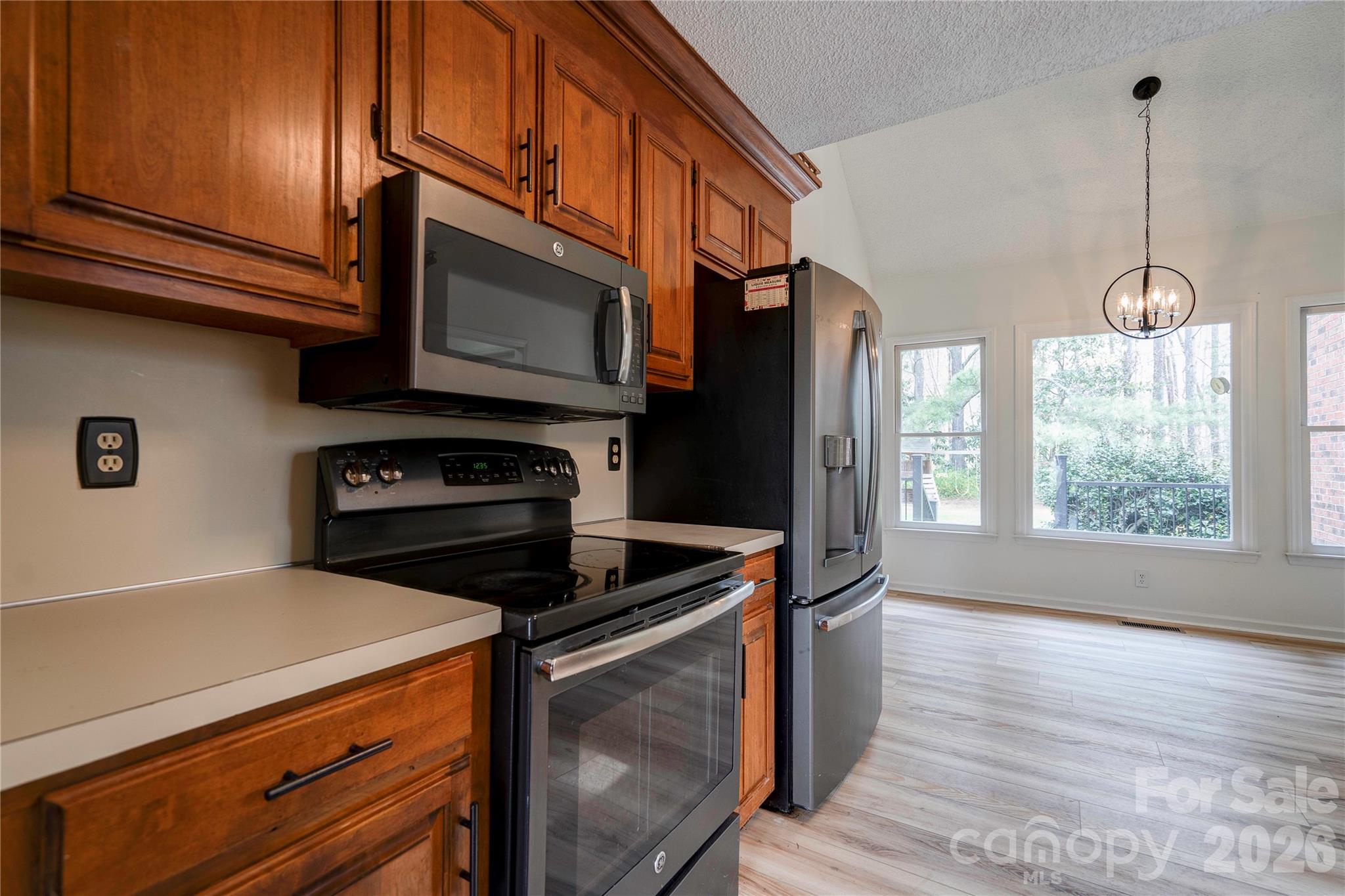 Kitchen - 124 Gold Run Court, Kings Mountain