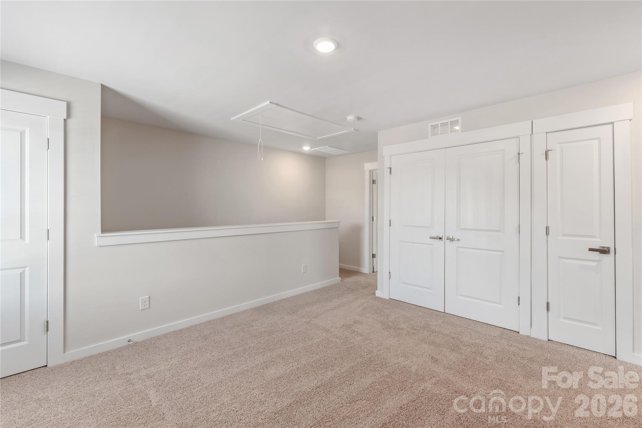Single Family Residence at 3410 Robindale Drive, Winston Salem, photo 14 of 22