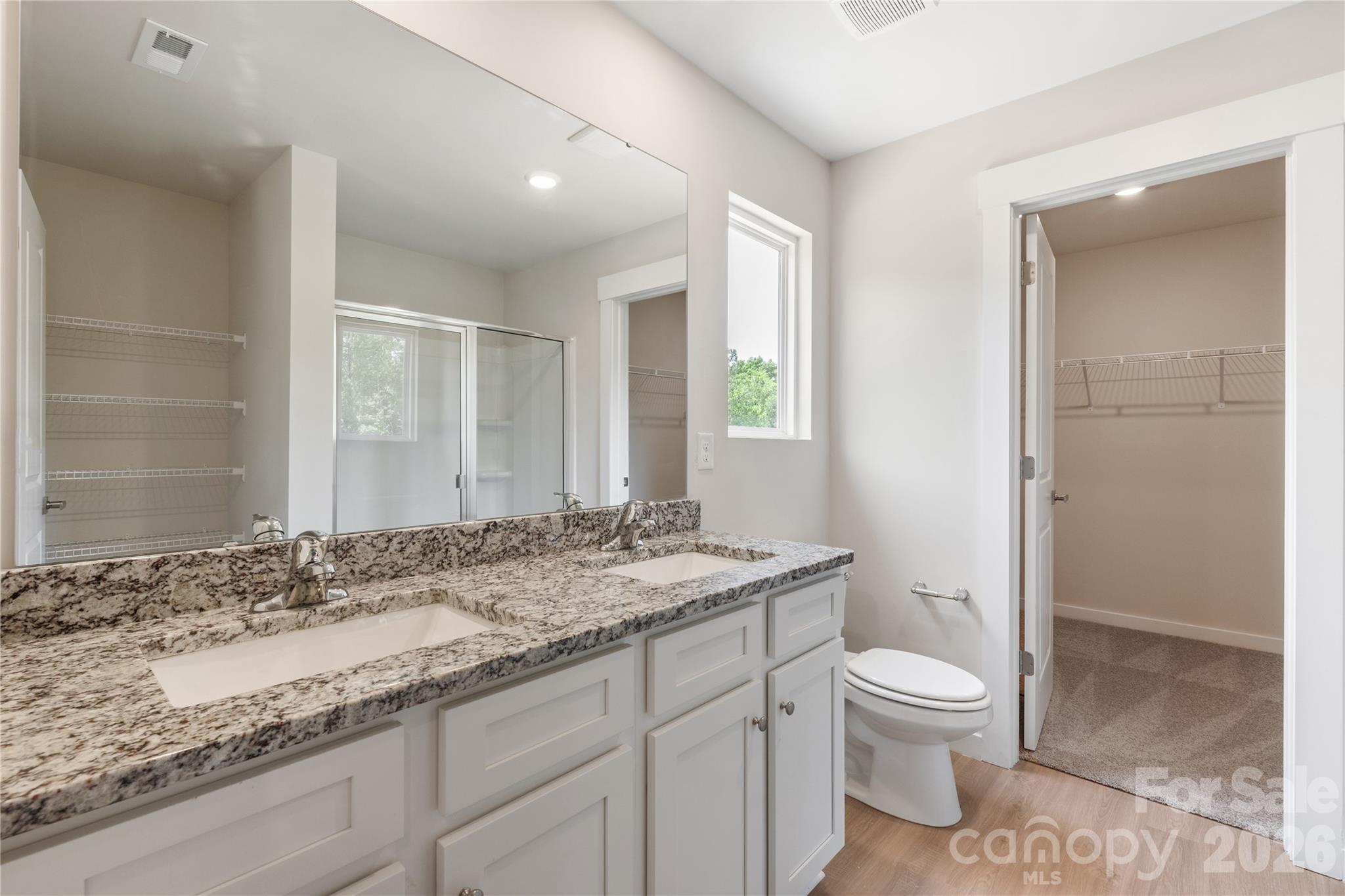 Single Family Residence at 3410 Robindale Drive, Winston Salem, photo 17 of 22