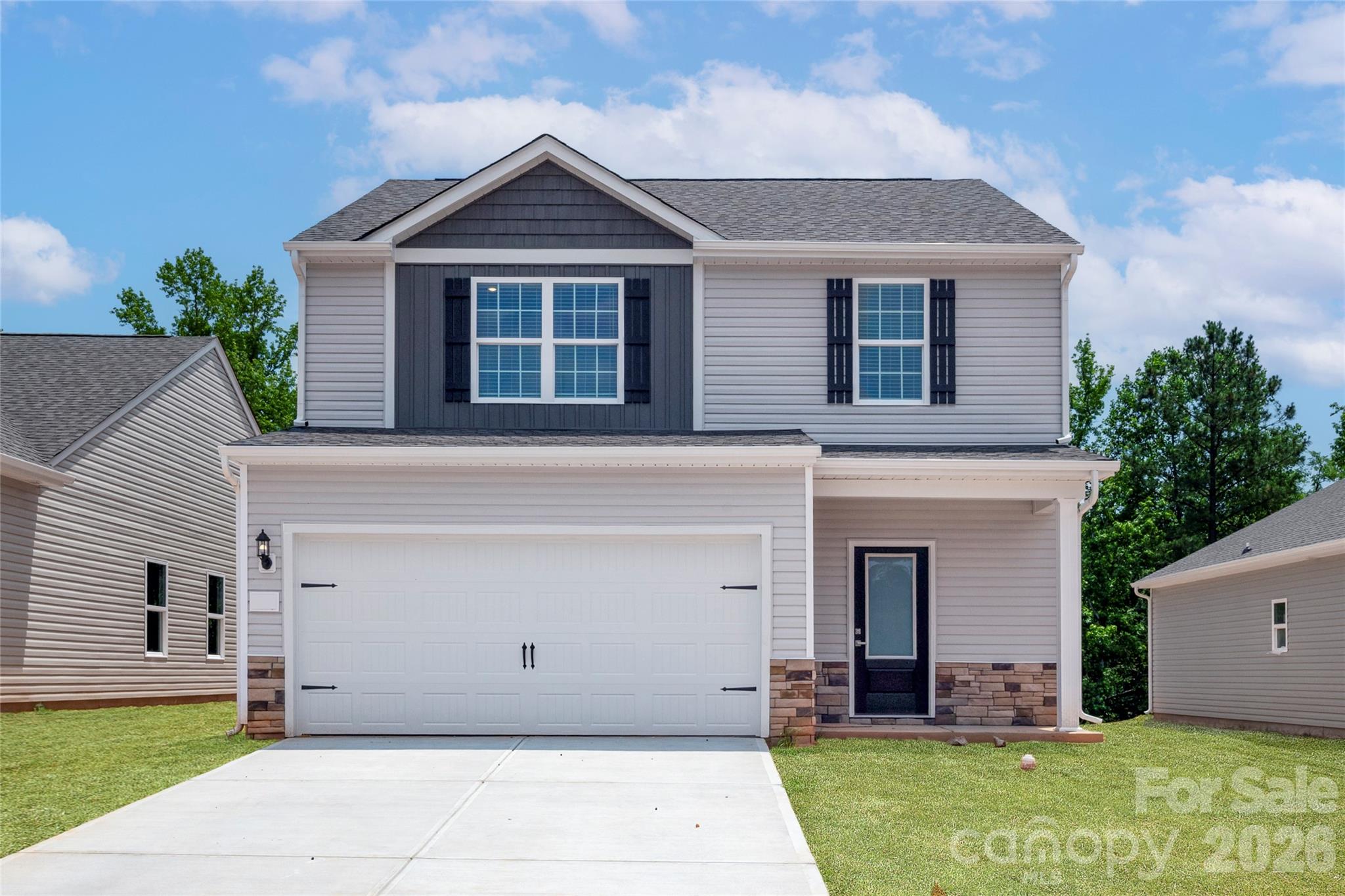 Single Family Residence at 3416 Robindale Drive, Winston Salem, photo 2 of 22