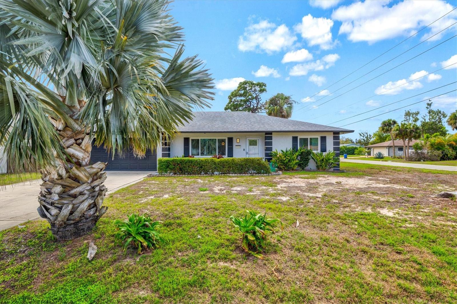 Single Family Residence at 3310 SIESTA DR, VENICE, photo 3 of 55