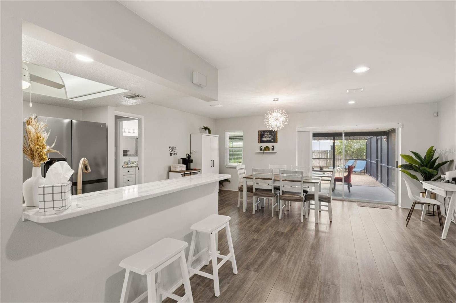 Single Family Residence at 3310 SIESTA DR, VENICE, photo 12 of 55