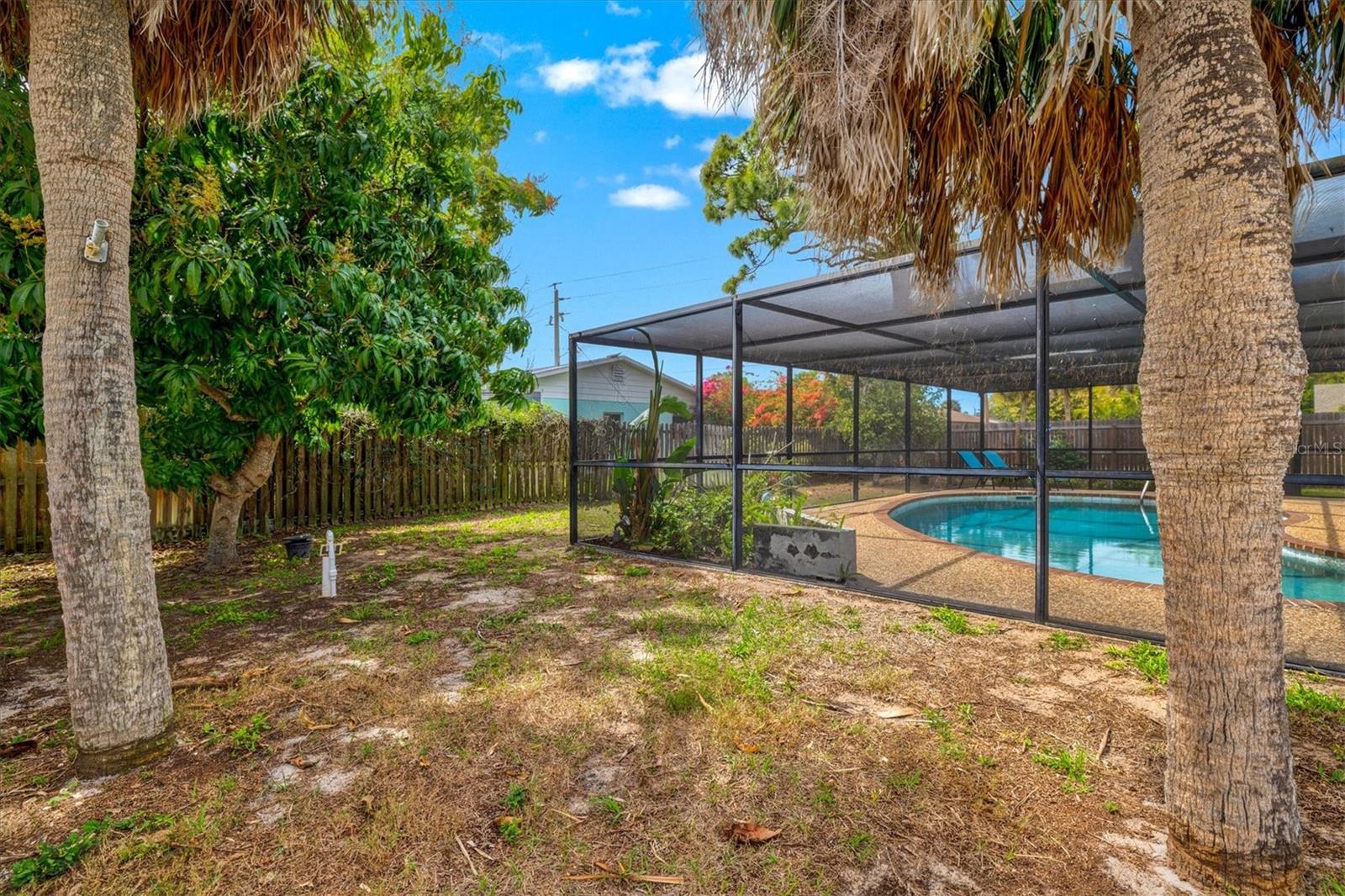 Single Family Residence at 3310 SIESTA DR, VENICE, photo 40 of 55