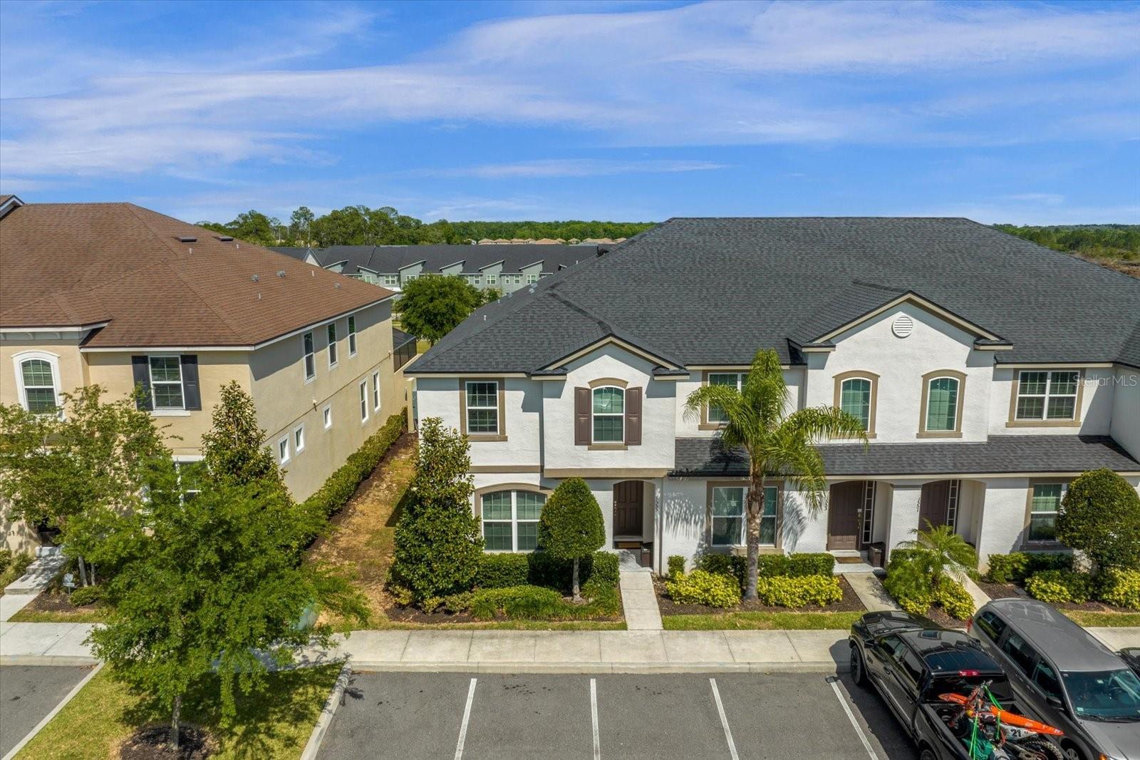 Townhouse at 1555 CAREY PALM CIR, KISSIMMEE, photo 2 of 54
