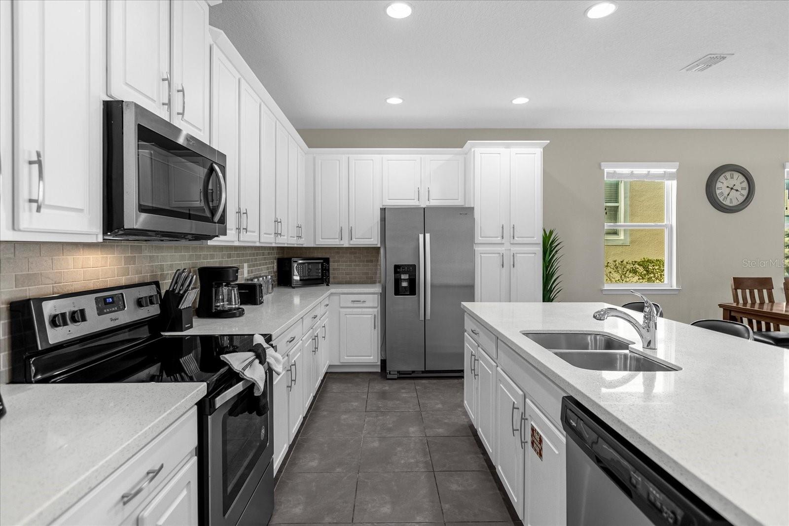 Townhouse at 1555 CAREY PALM CIR, KISSIMMEE, photo 9 of 54