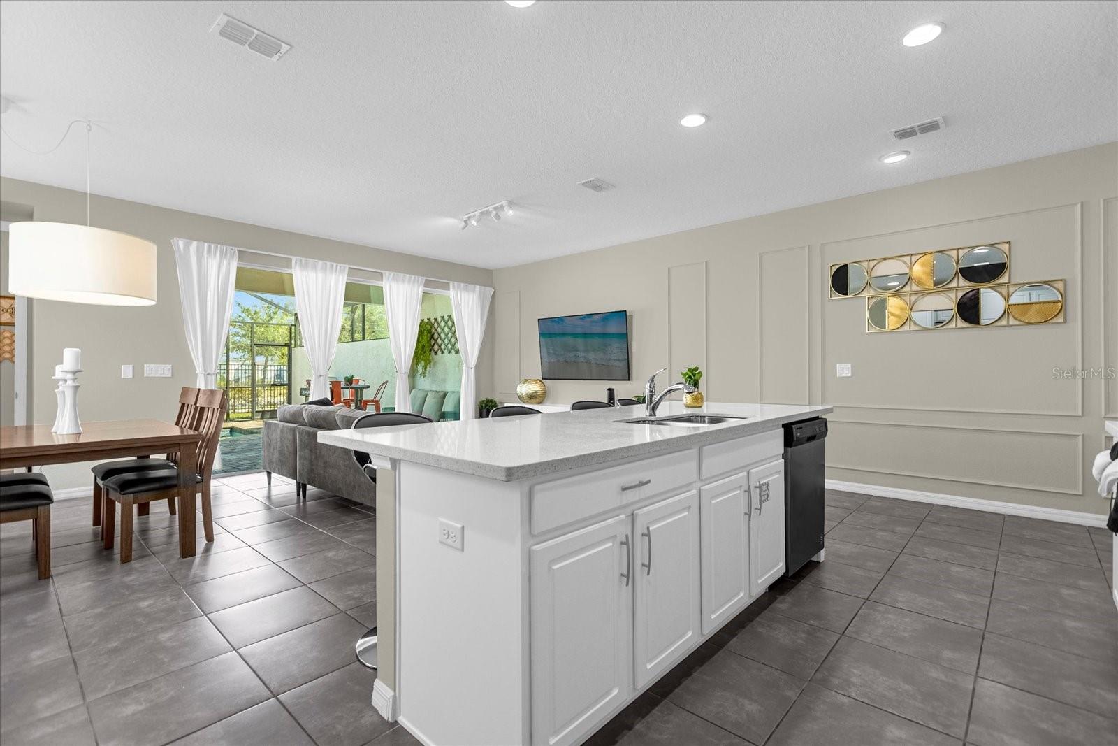 Townhouse at 1555 CAREY PALM CIR, KISSIMMEE, photo 10 of 54
