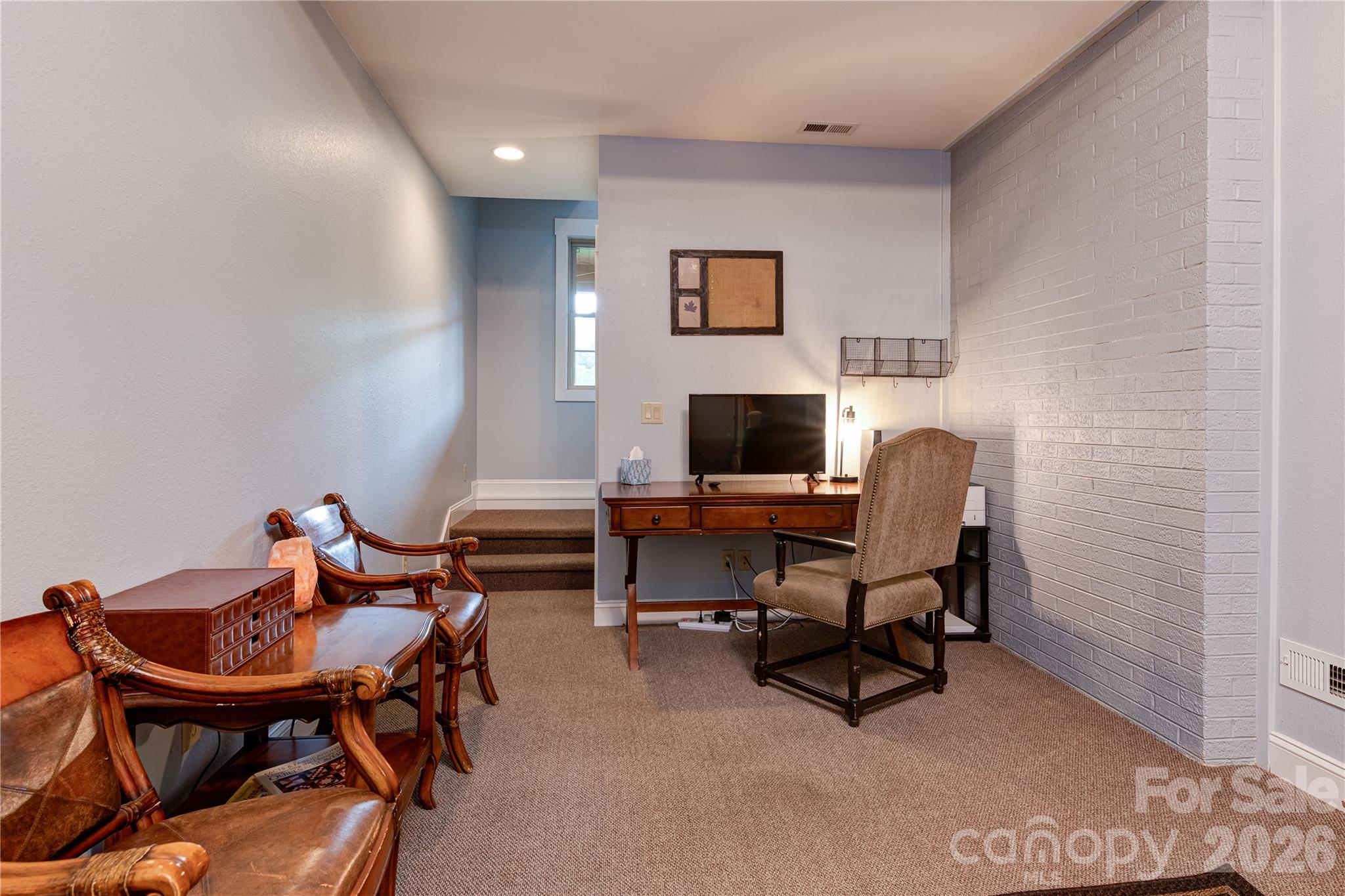 Office/Bonus Room - 97 Circle E Ranch Road, Burnsville