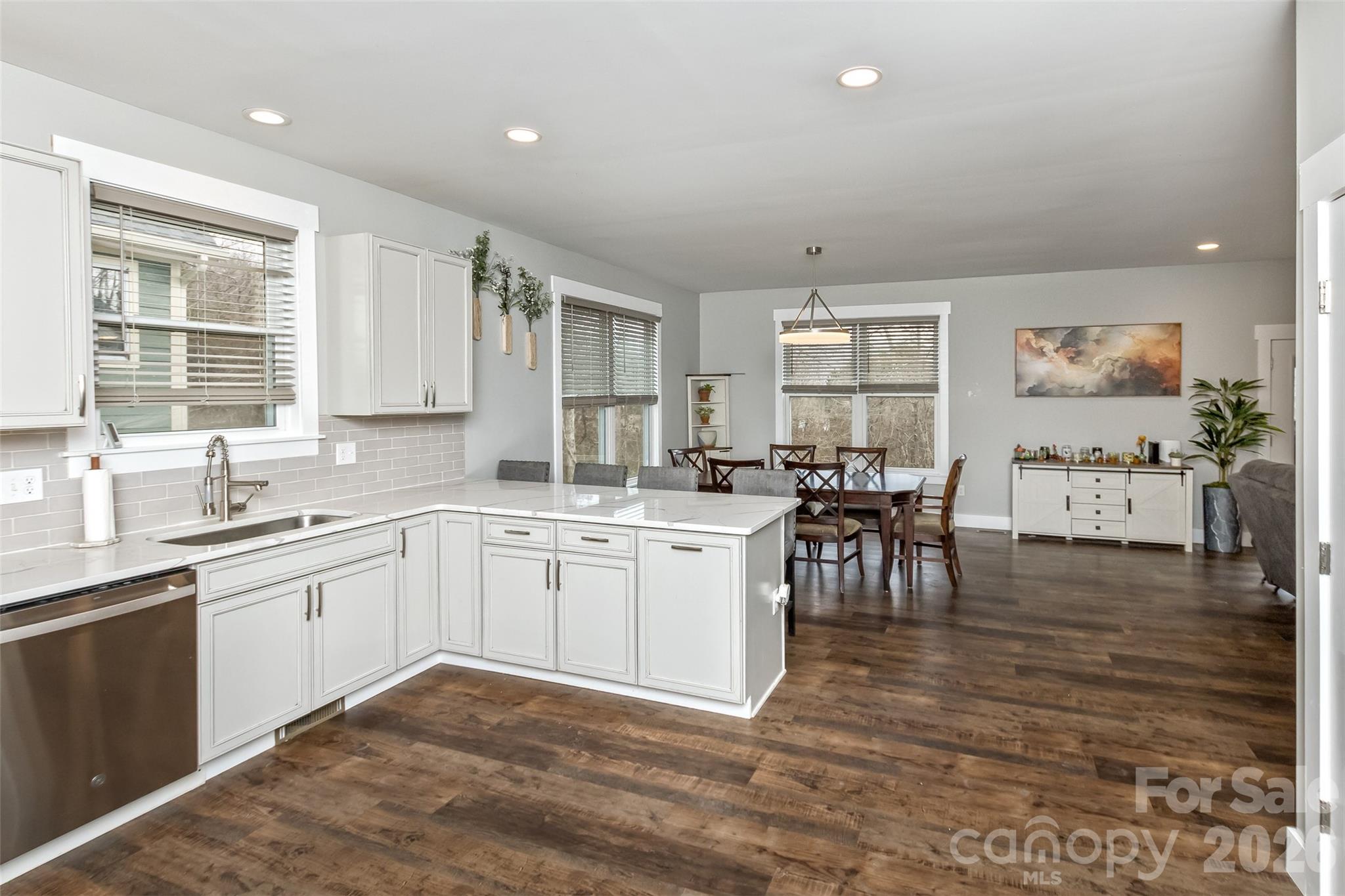 Kitchen - 46 Carden Drive, Weaverville