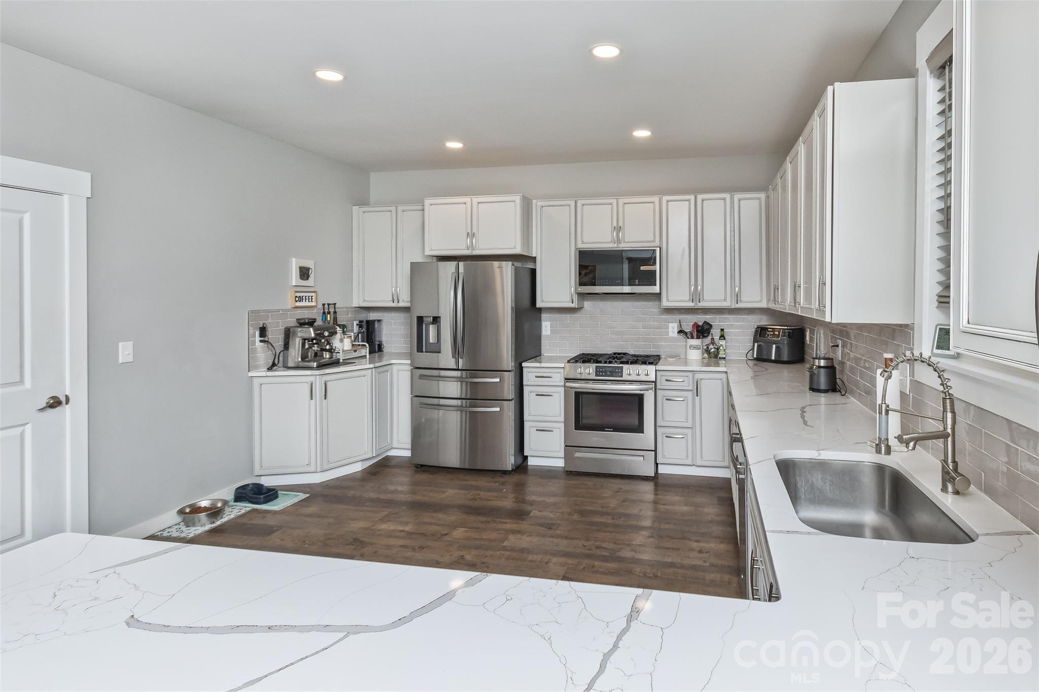 Kitchen - 46 Carden Drive, Weaverville