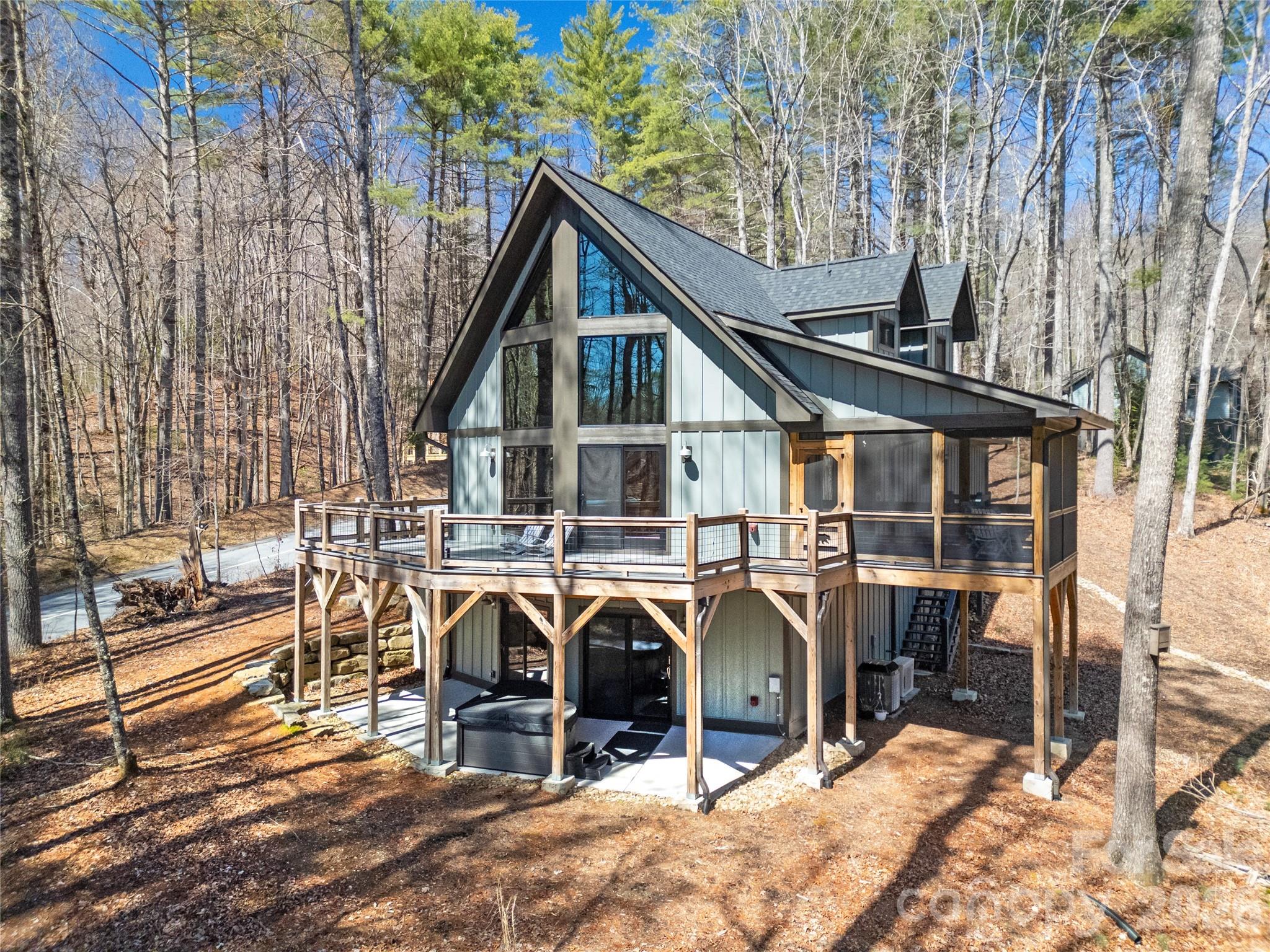Single Family Residence at 70 Unvdatlvi Court, Brevard, photo 3 of 40