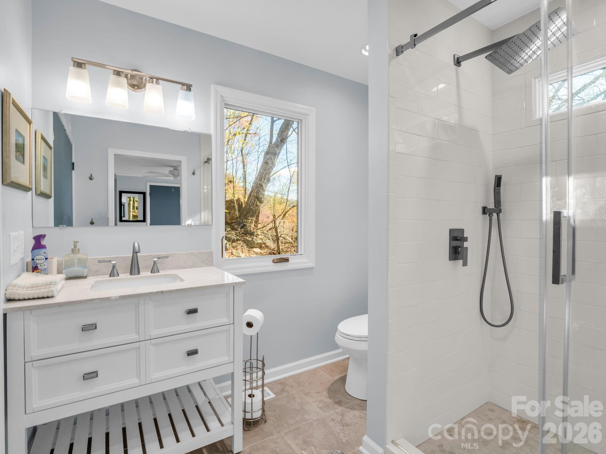 Primary Bathroom - 456 Youngs Mountain Drive, Lake Lure