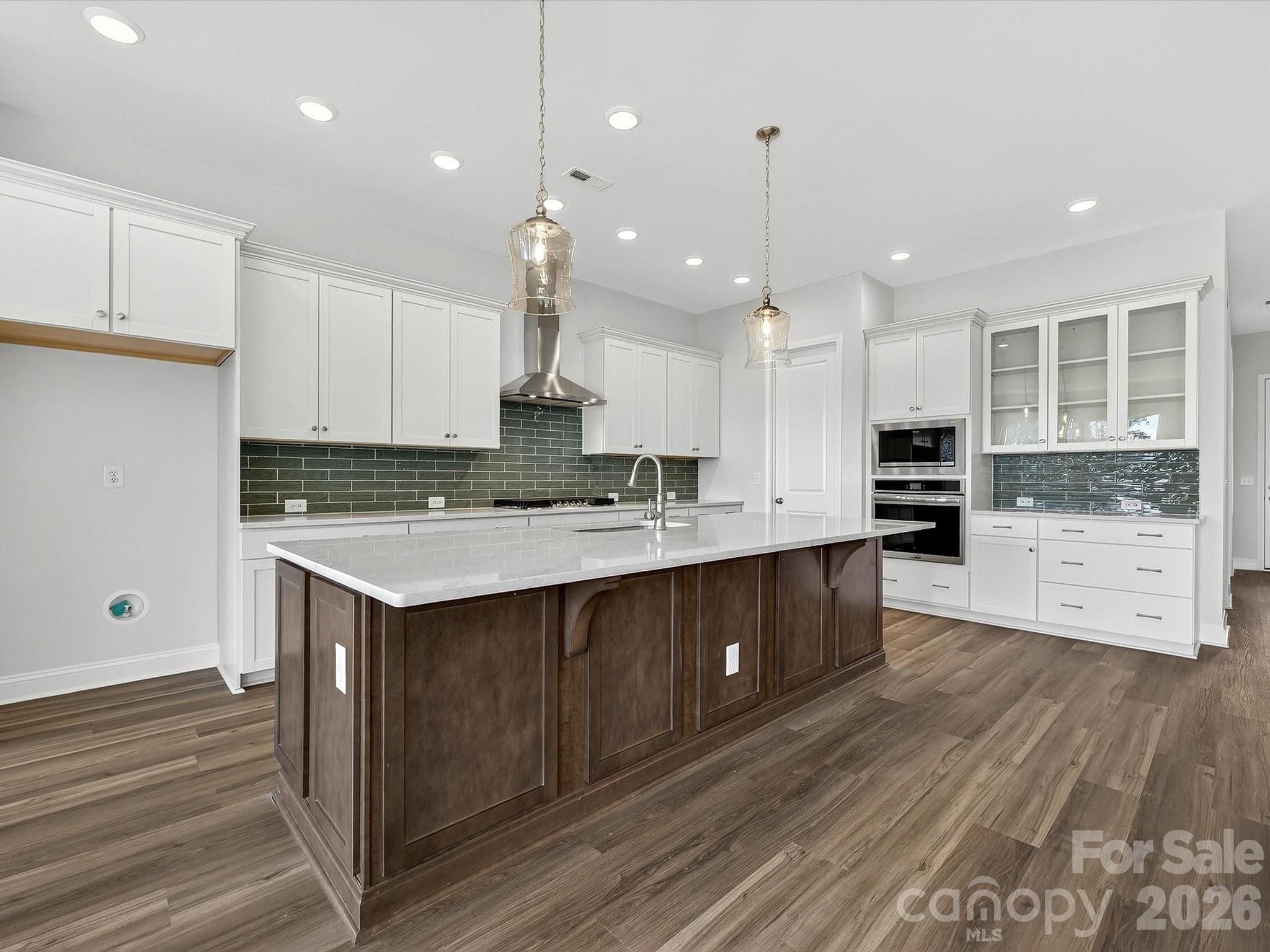 Designer Finishes in this Gourmet Kitchen - 356 Portree Street, Rock Hill