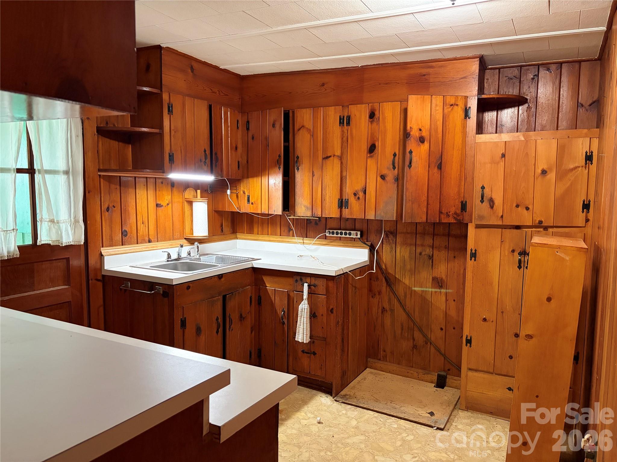 Single Family Residence at 72 Alexander Road, Weaverville, photo 8 of 17