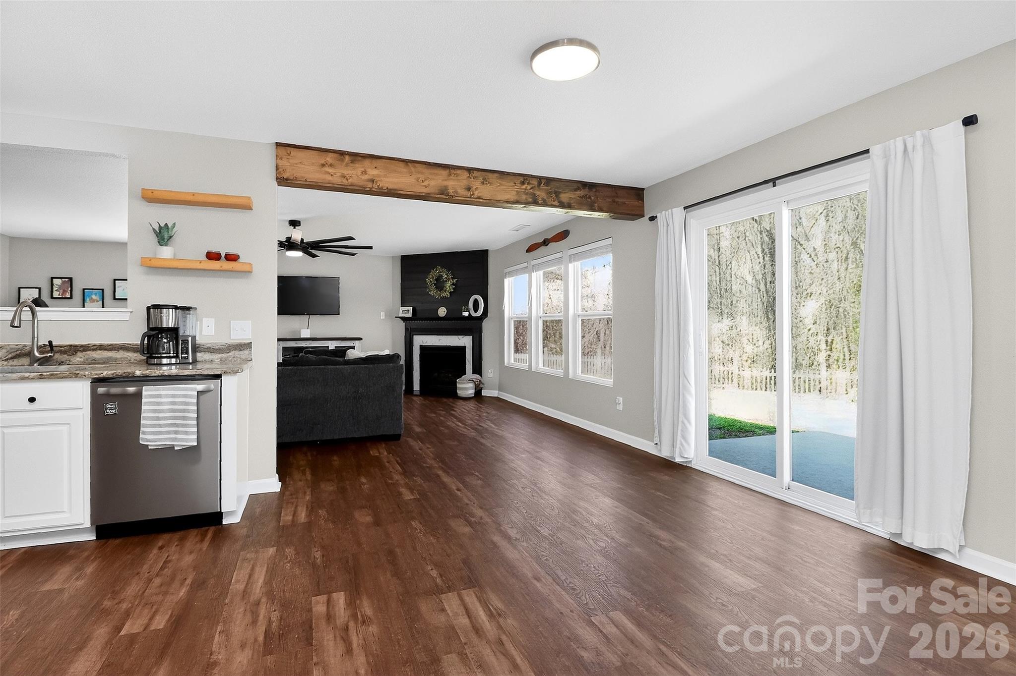 Single Family Residence at 1340 Indian Charley Court, Clover, photo 12 of 48