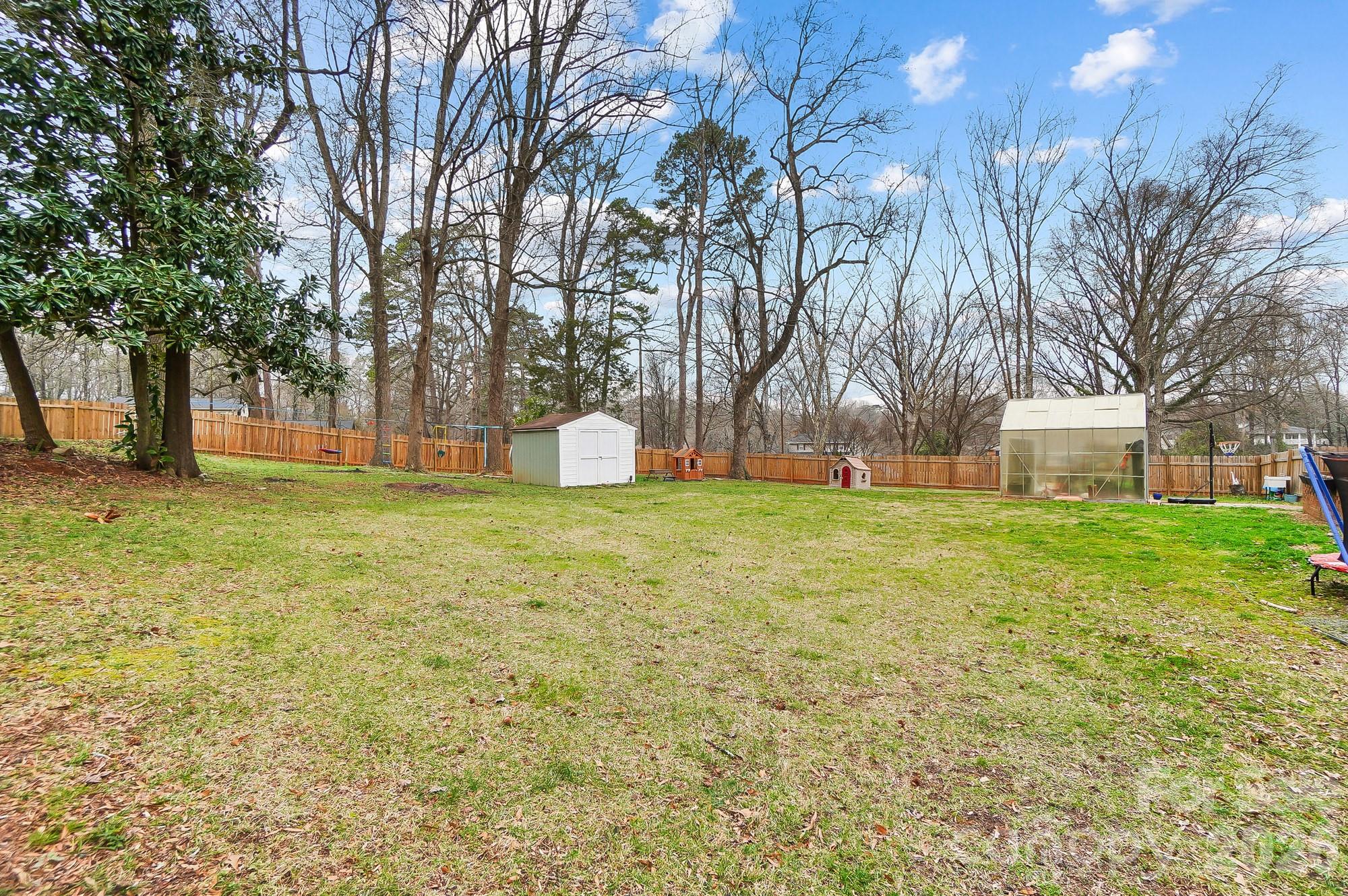 Single Family Residence at 5637 Lebanon Road, Mint Hill, photo 4 of 48