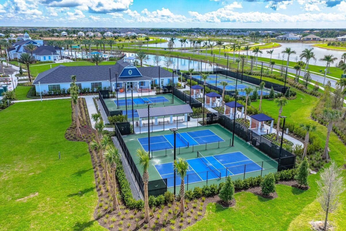 Pickleball Courts - 17736 BROADLEAF LOOP, VENICE