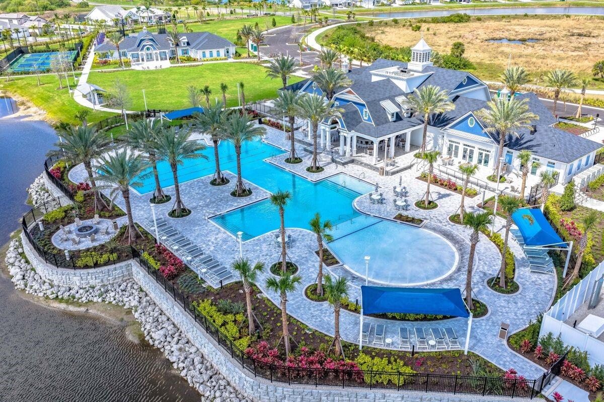 Resort Style Pool - 17736 BROADLEAF LOOP, VENICE