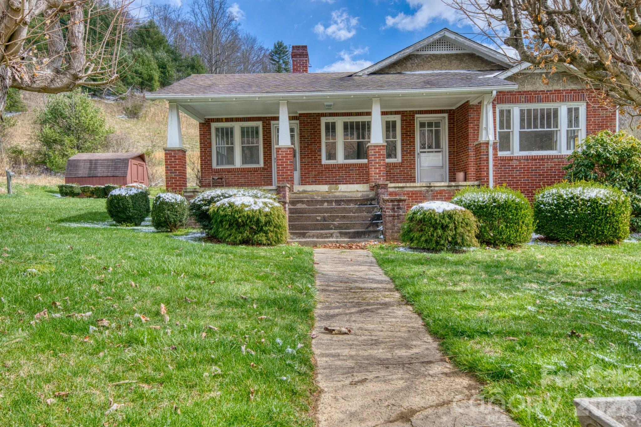 Single Family Residence at 6090 US 23 Highway, Mars Hill, photo 3 of 23