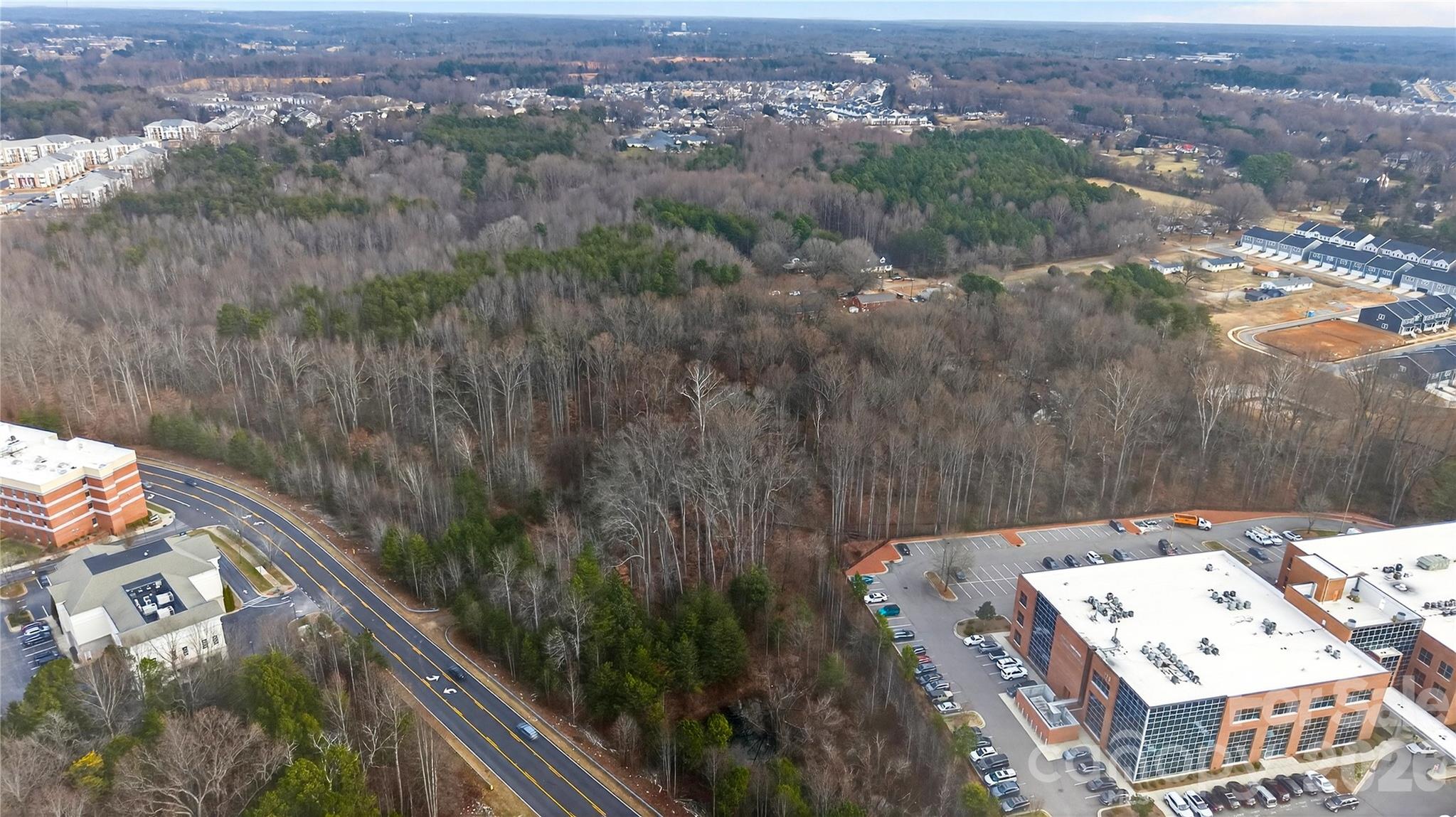 Single Family Residence at 169 Crossrail Road, Mooresville, photo 9 of 17