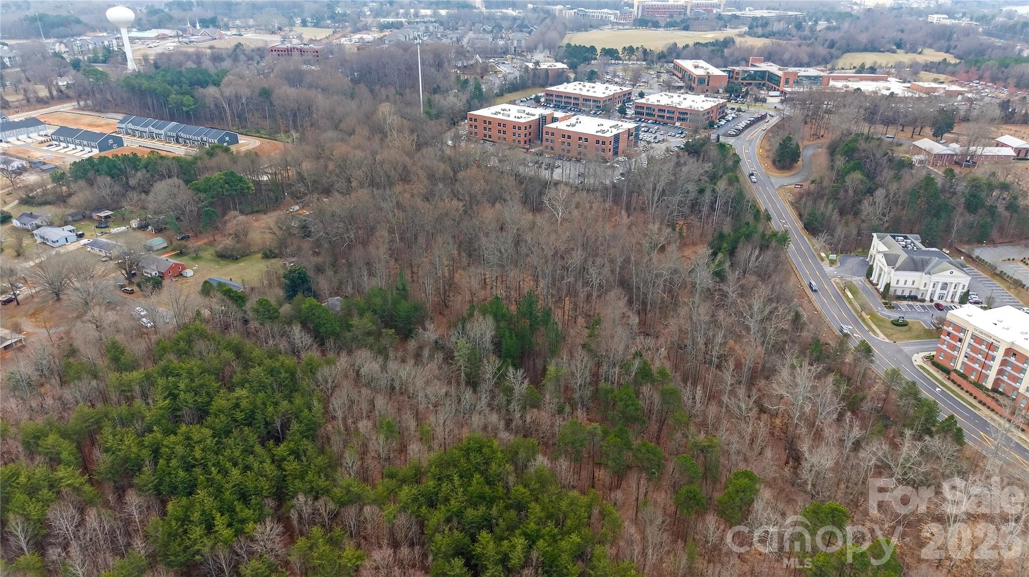 Single Family Residence at 169 Crossrail Road, Mooresville, photo 14 of 17
