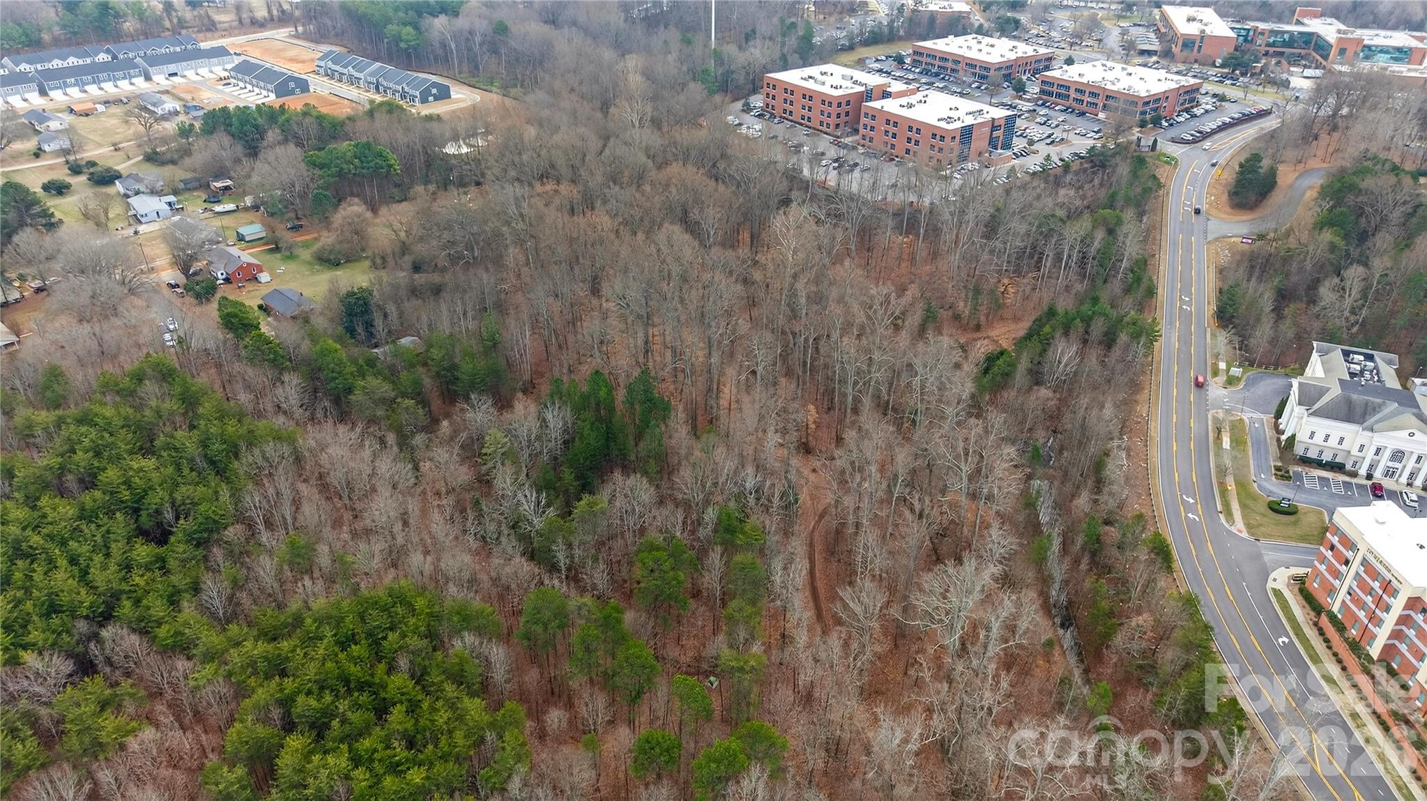 Single Family Residence at 169 Crossrail Road, Mooresville, photo 17 of 17