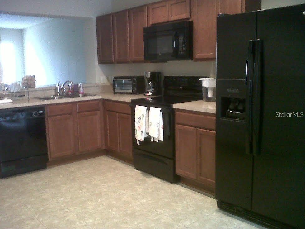 Townhouse at 3107 SEAVIEW CASTLE DR, KISSIMMEE, photo 3 of 11