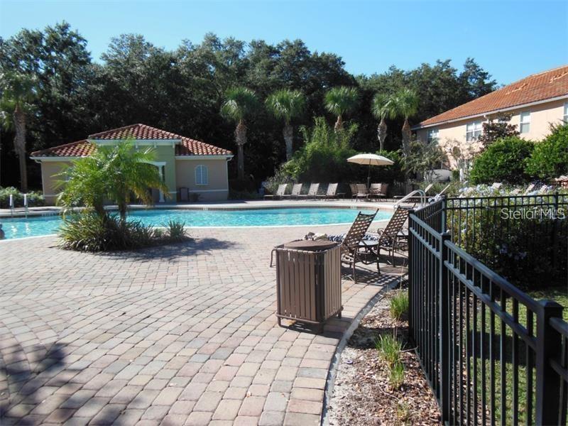 Townhouse at 3107 SEAVIEW CASTLE DR, KISSIMMEE, photo 8 of 11