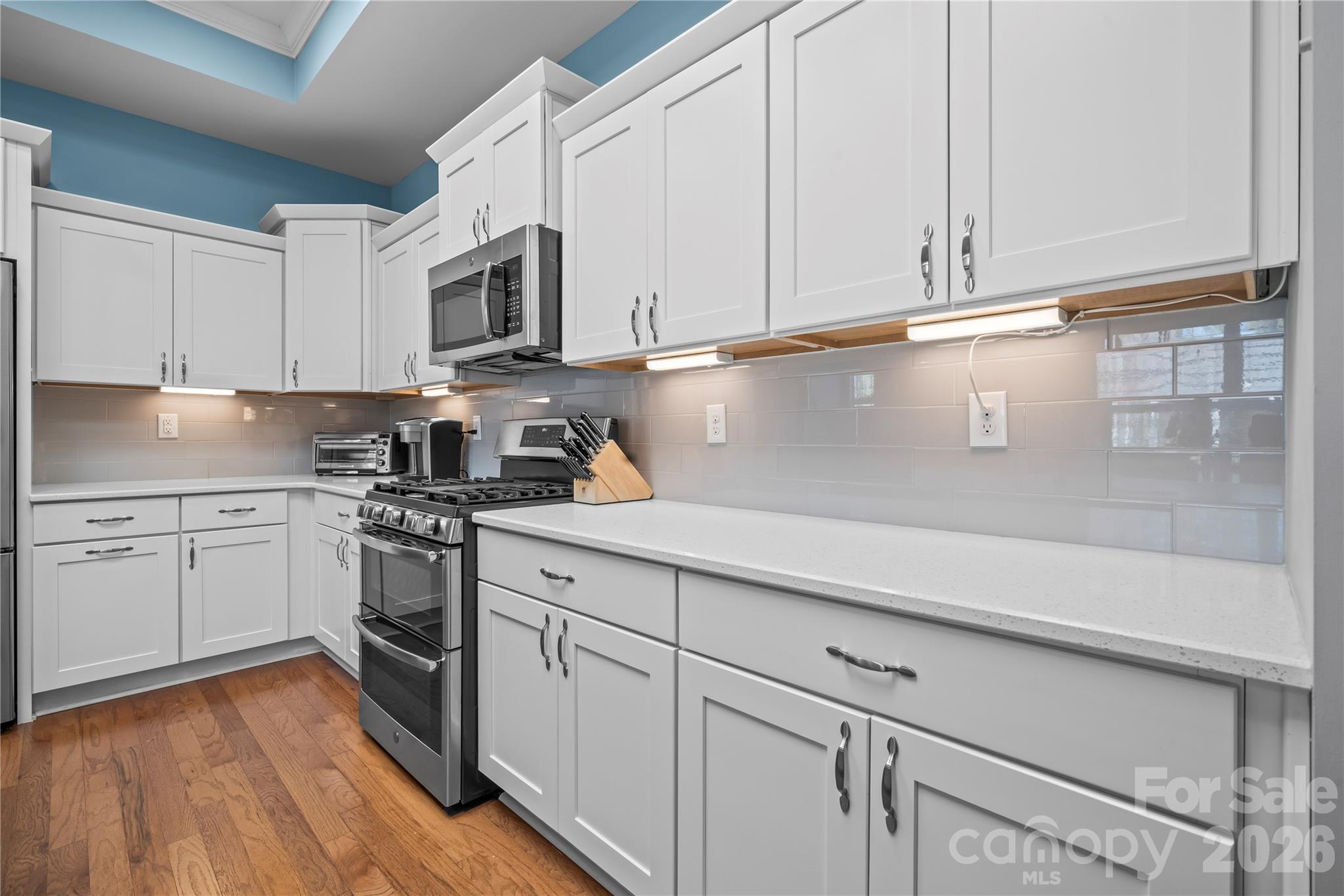 Single Family Residence at 8020 Parknoll Drive, Huntersville, photo 11 of 45