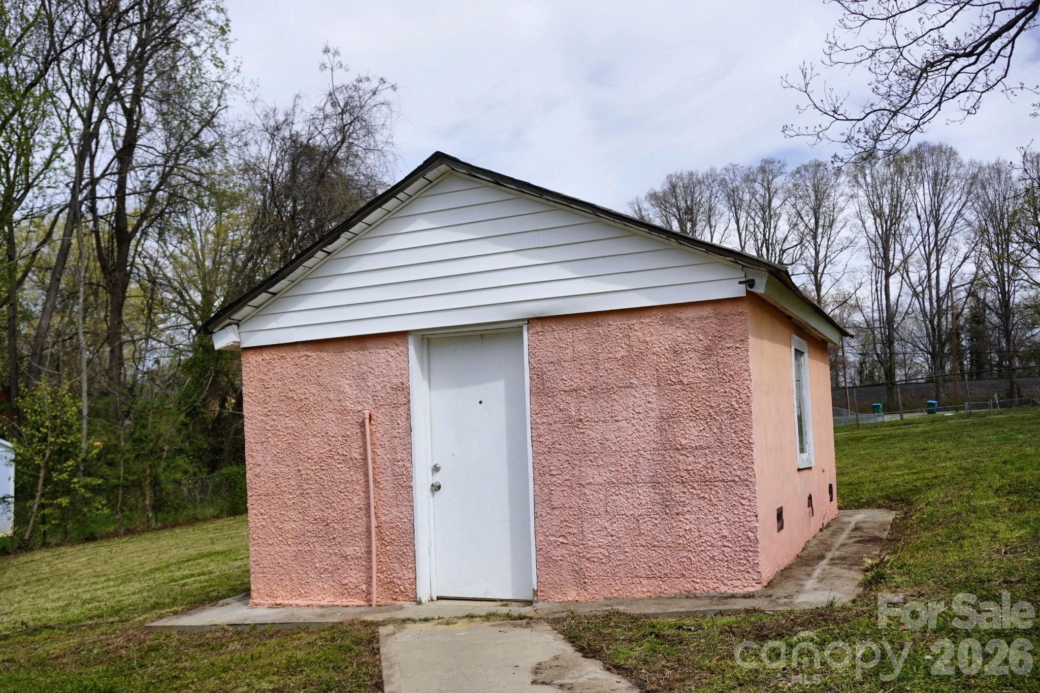 Single Family Residence at 415 E Georgia Avenue, Bessemer City, photo 24 of 24