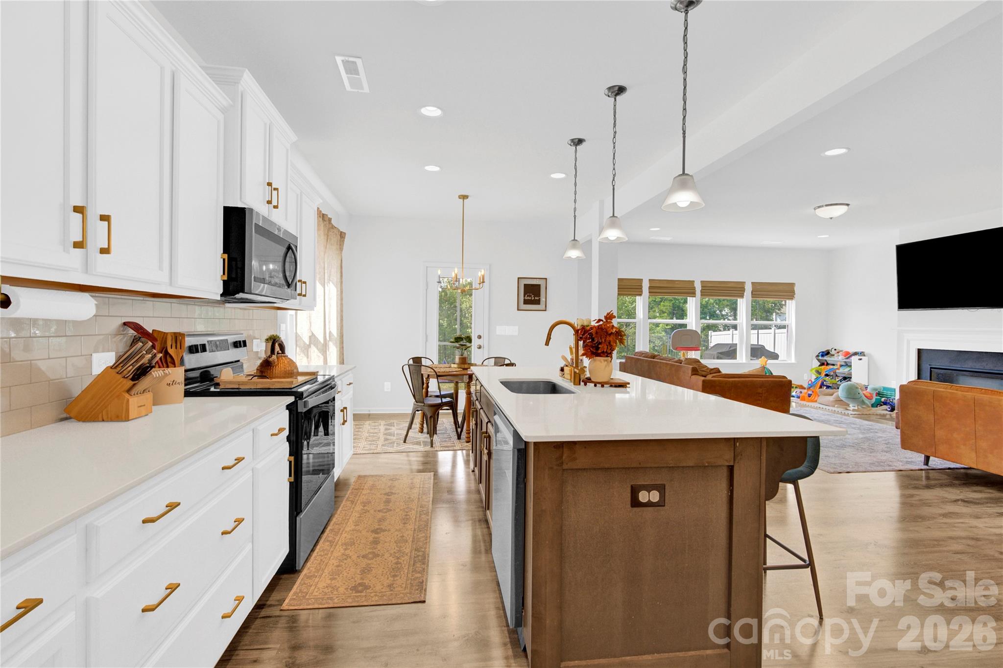 Kitchen - 3153 Pinehills Way, Mount Holly