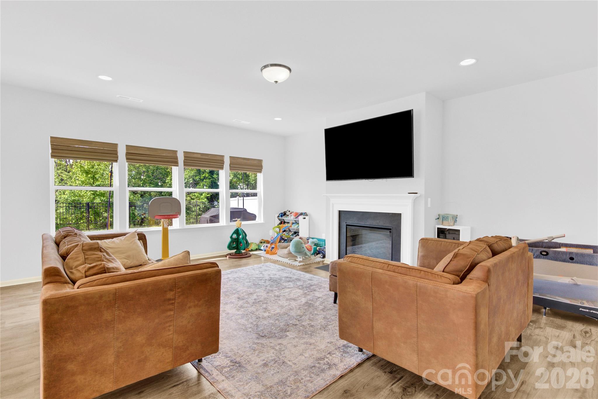 Living Room - 3153 Pinehills Way, Mount Holly