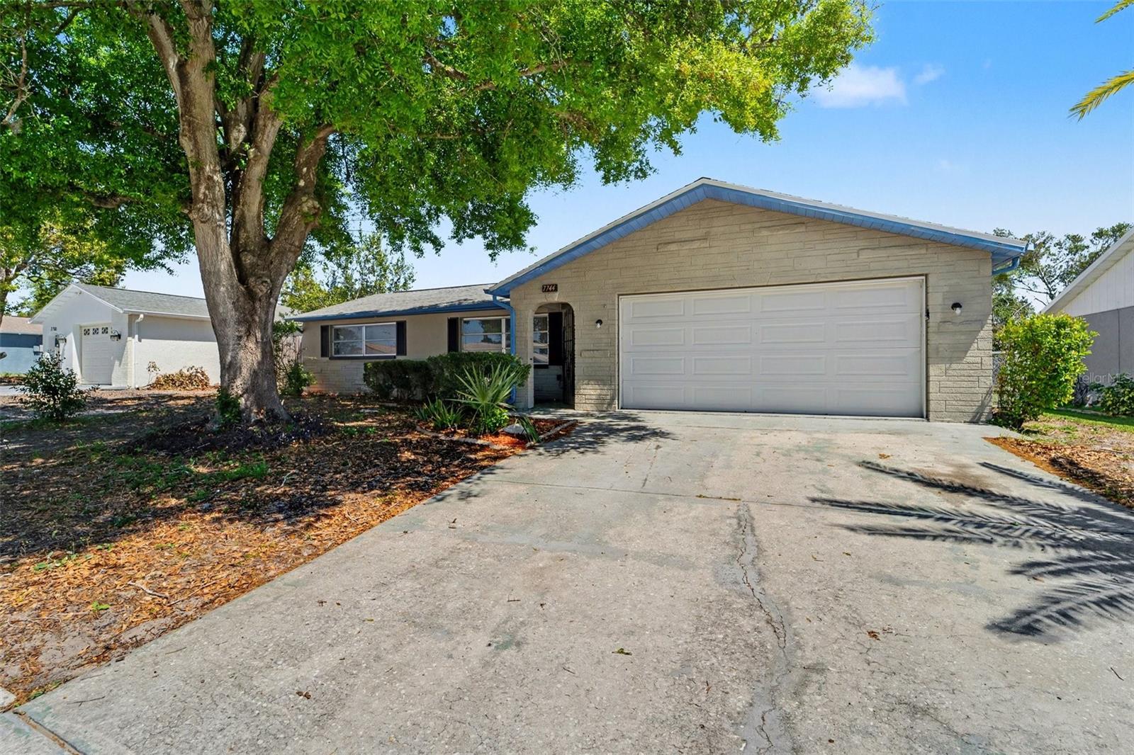 Single Family Residence at 7744 WATERFORD ST, NEW PORT RICHEY, photo 4 of 31