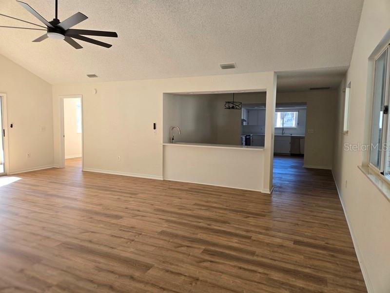 Single Family Residence at 11510 SW 85TH CT, OCALA, photo 4 of 39