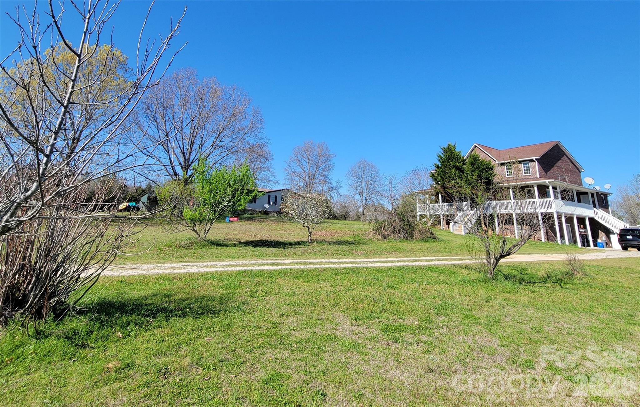 Single Family Residence at 2976 / 2980 Propst Road, Clover, photo 8 of 40