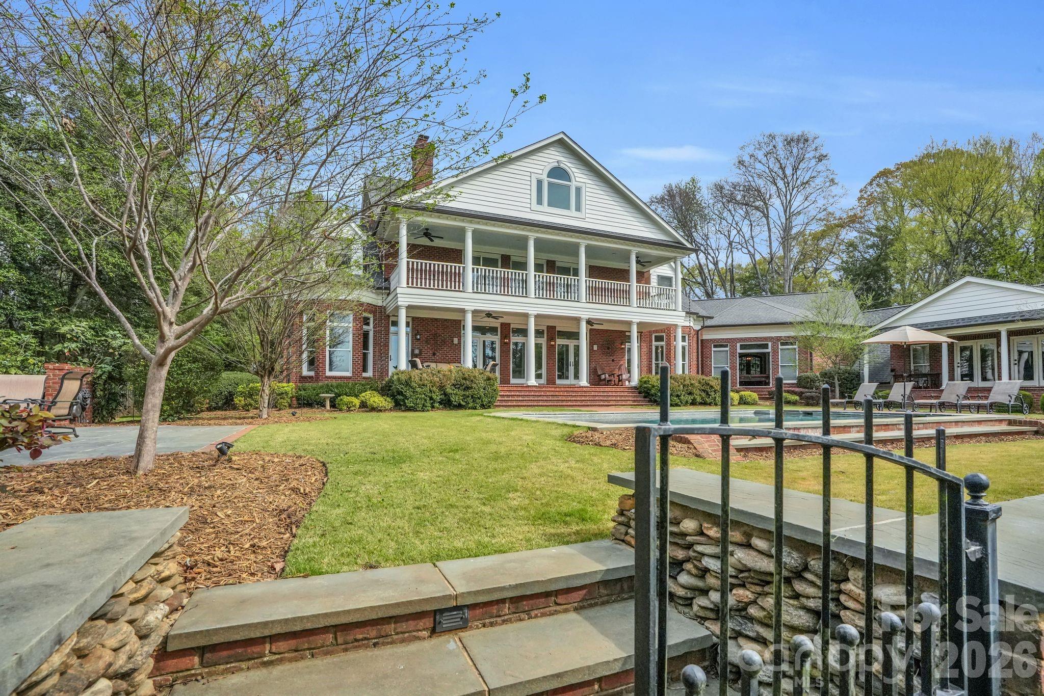 Stunning features - 312 Old Hickory Court, Fort Mill