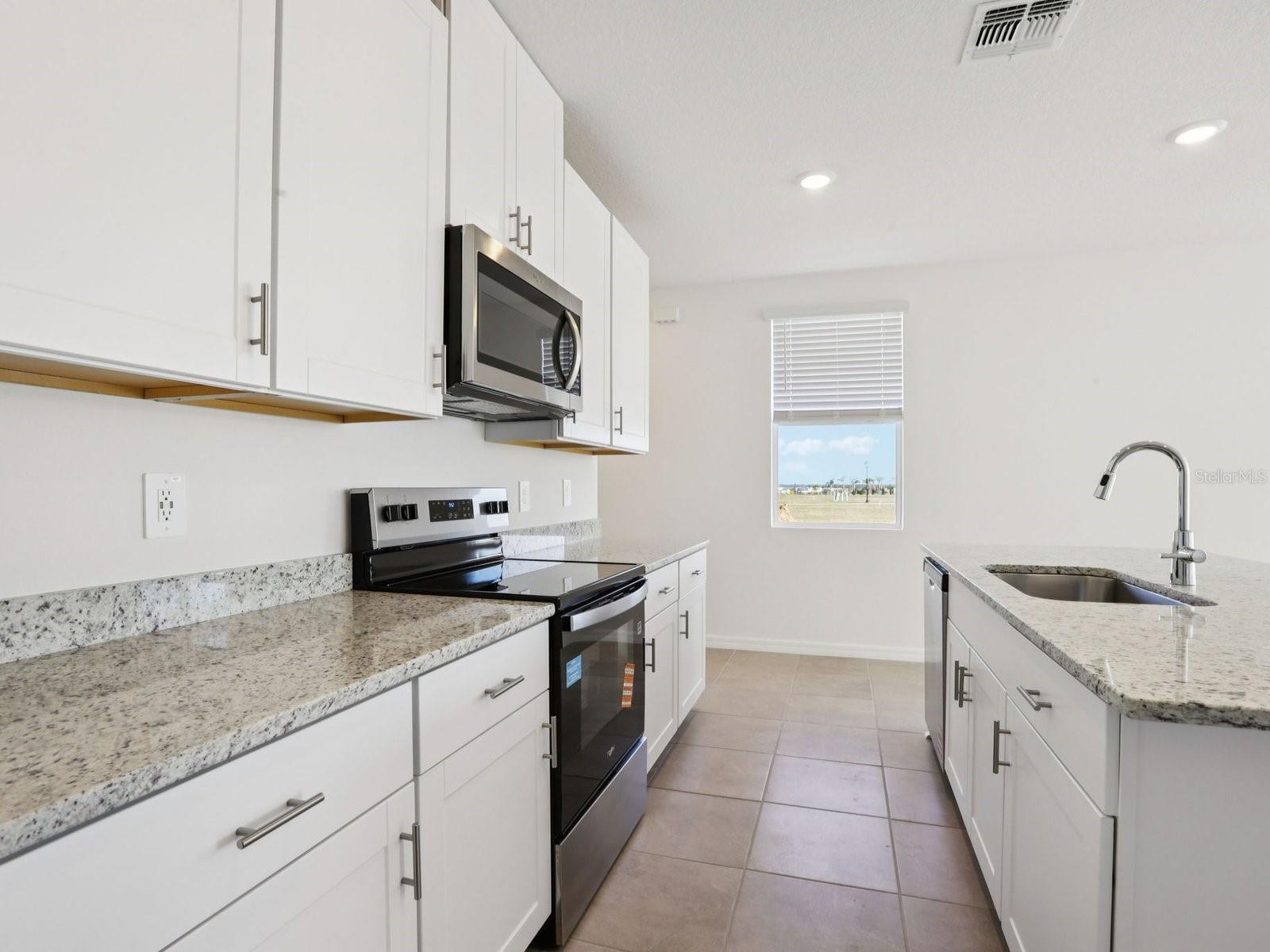 Single Family Residence at 11337 BELLEWOOD TER, PARRISH, photo 6 of 18