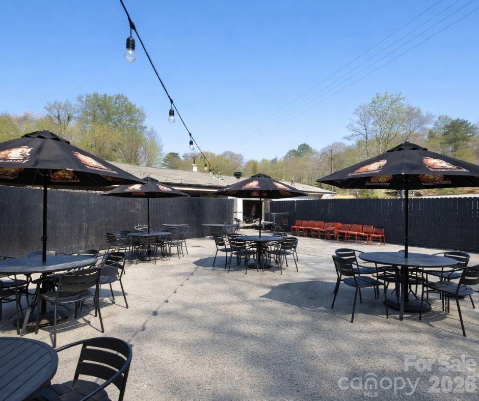 Food/Beverage at 1519 W NC Hwy 150 Highway, Lincolnton, photo 3 of 25