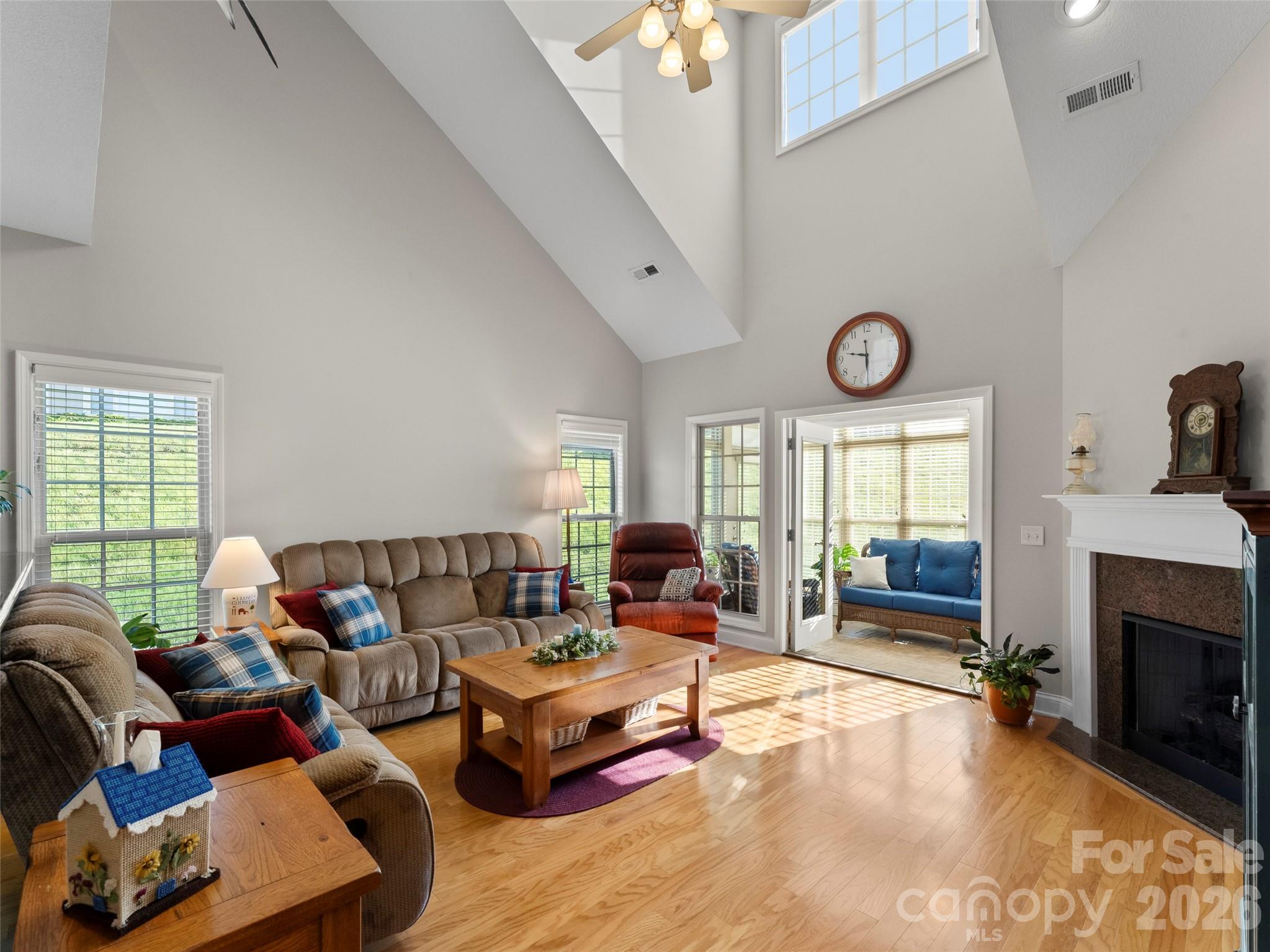 Spacious living room - 22 Florian Lane, Fletcher