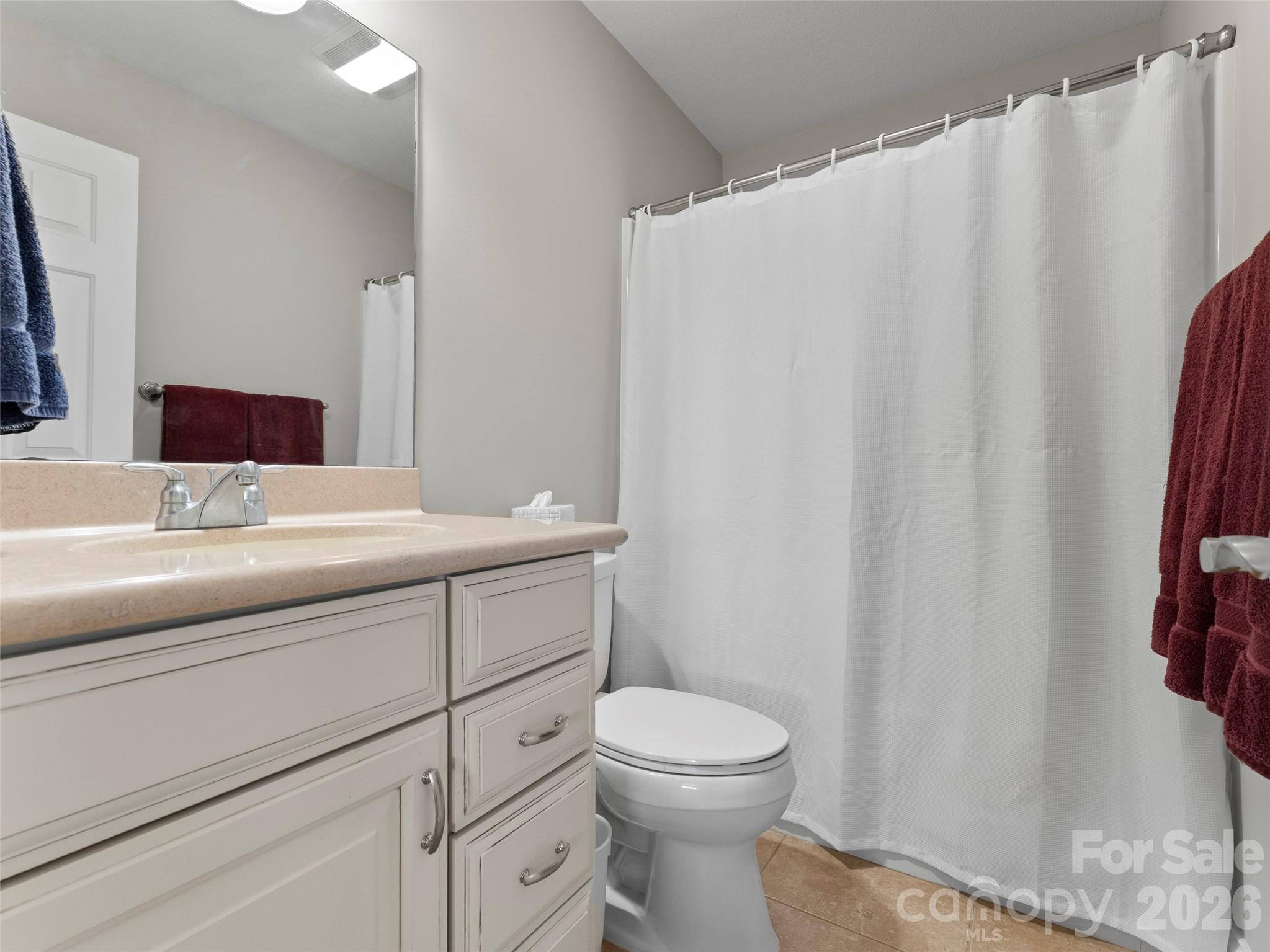 Upstairs bathroom - 22 Florian Lane, Fletcher